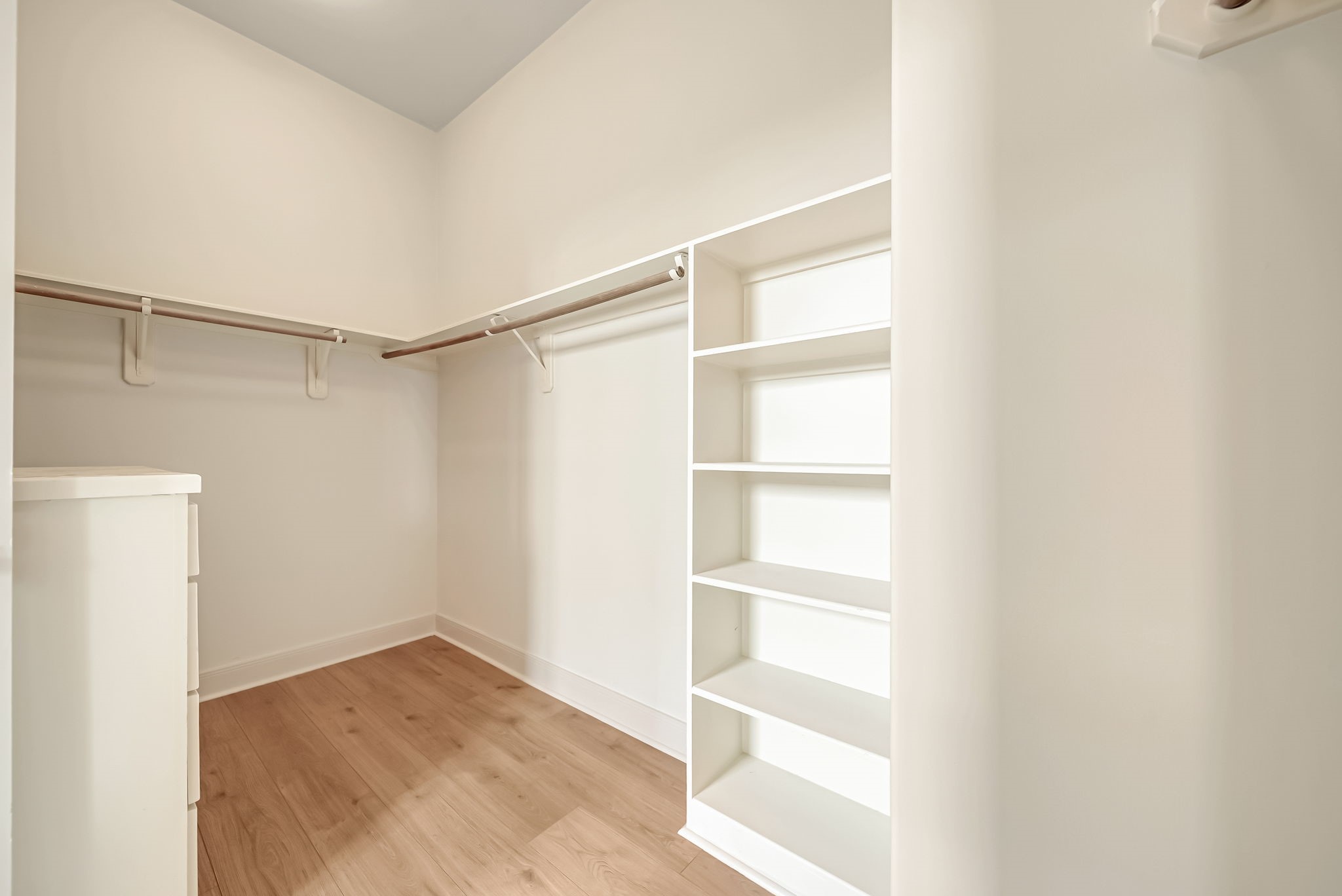 1914 Woodbury Street Property Photo 14