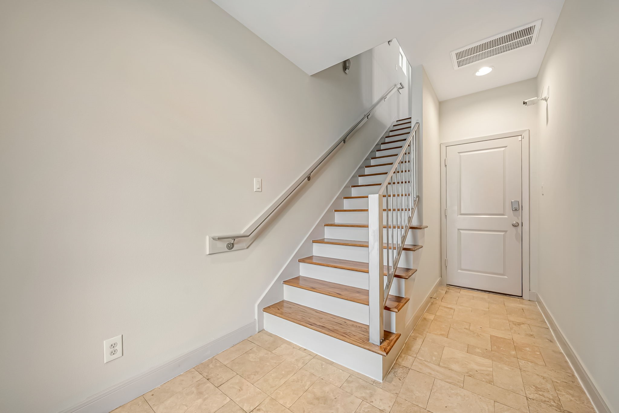 1914 Woodbury Street Property Photo 17