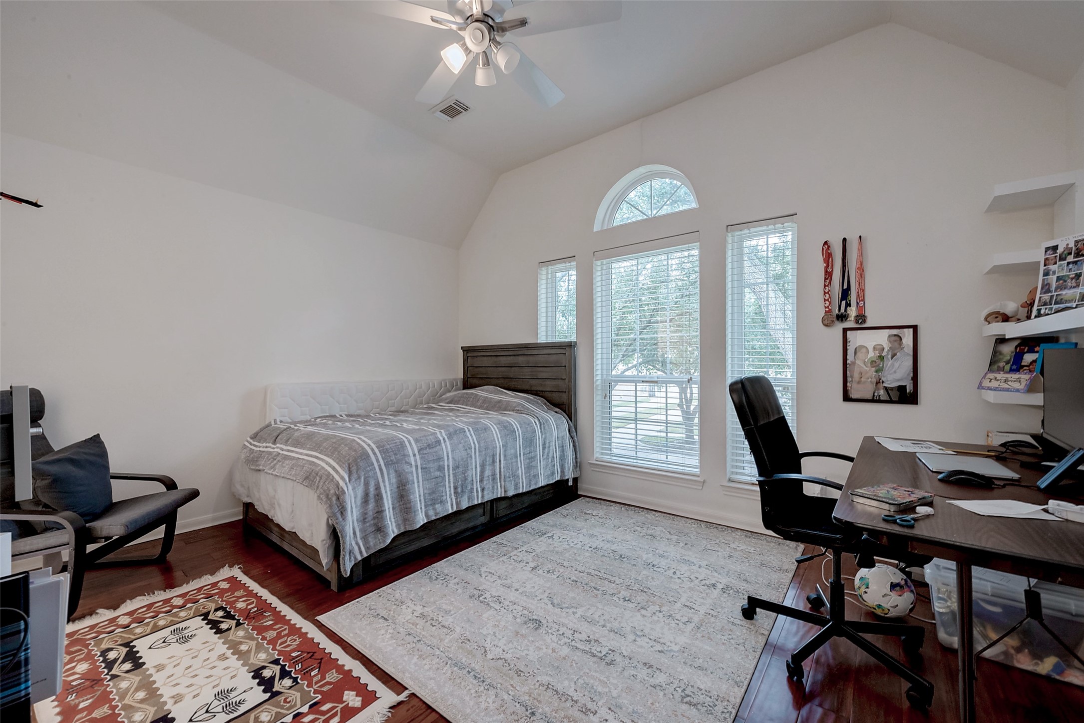 4706 April Meadow Way Property Photo 32