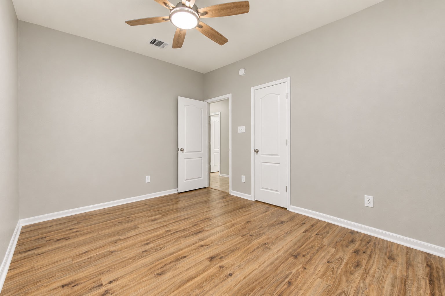 4719 Waterhaven Lane Property Photo 25