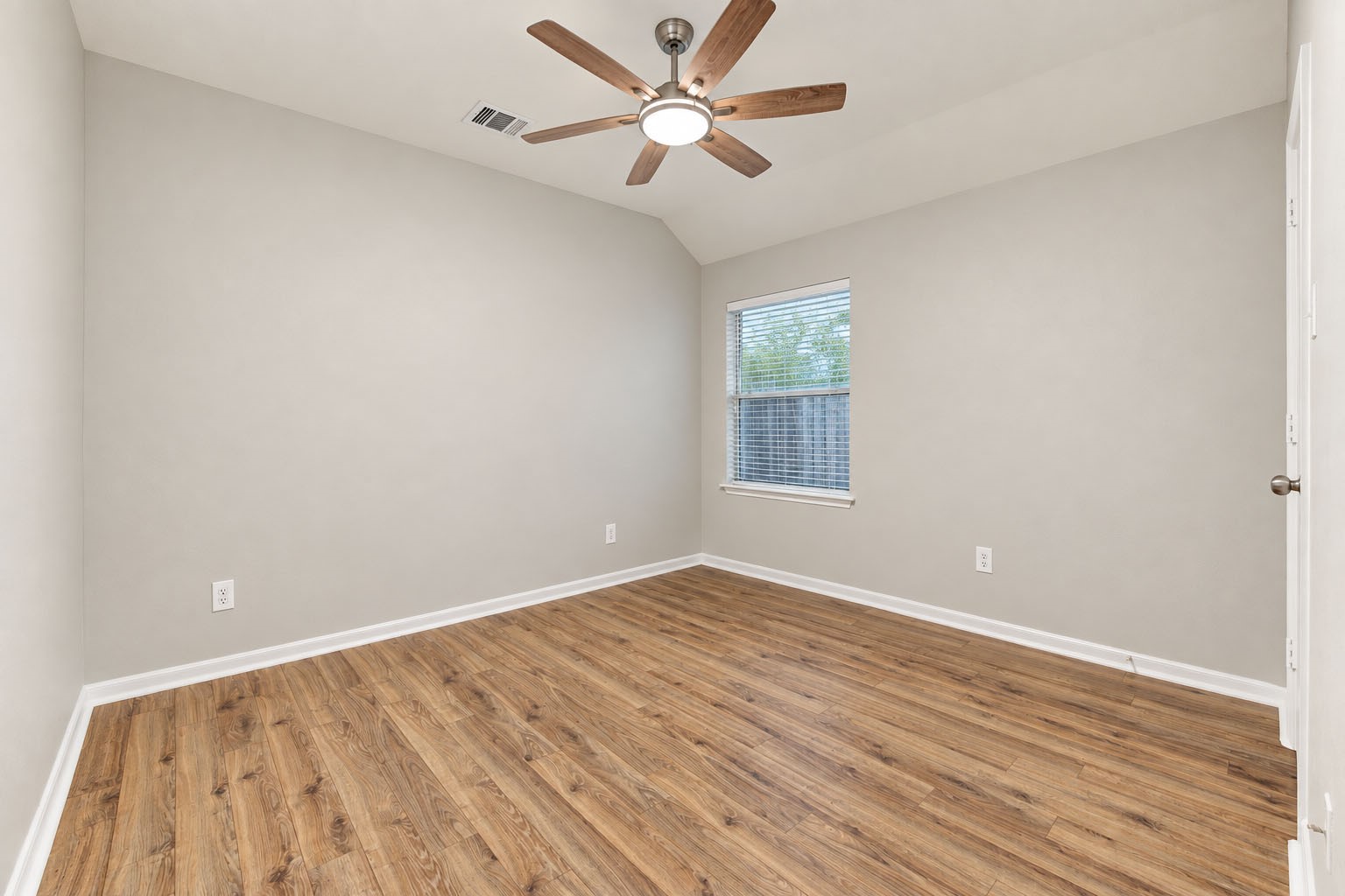 4719 Waterhaven Lane Property Photo 29