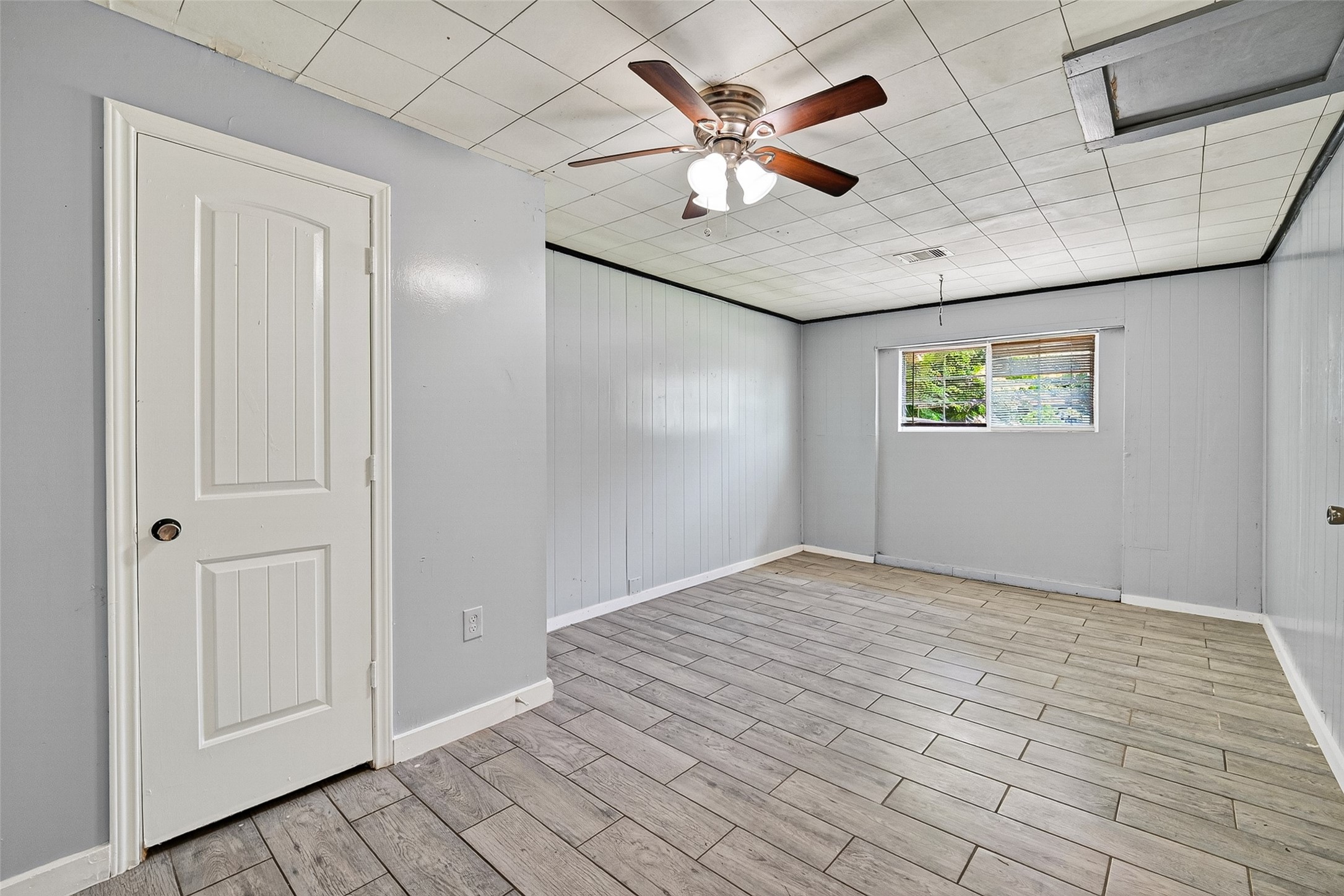 3918 Tavenor Lane Property Photo 14