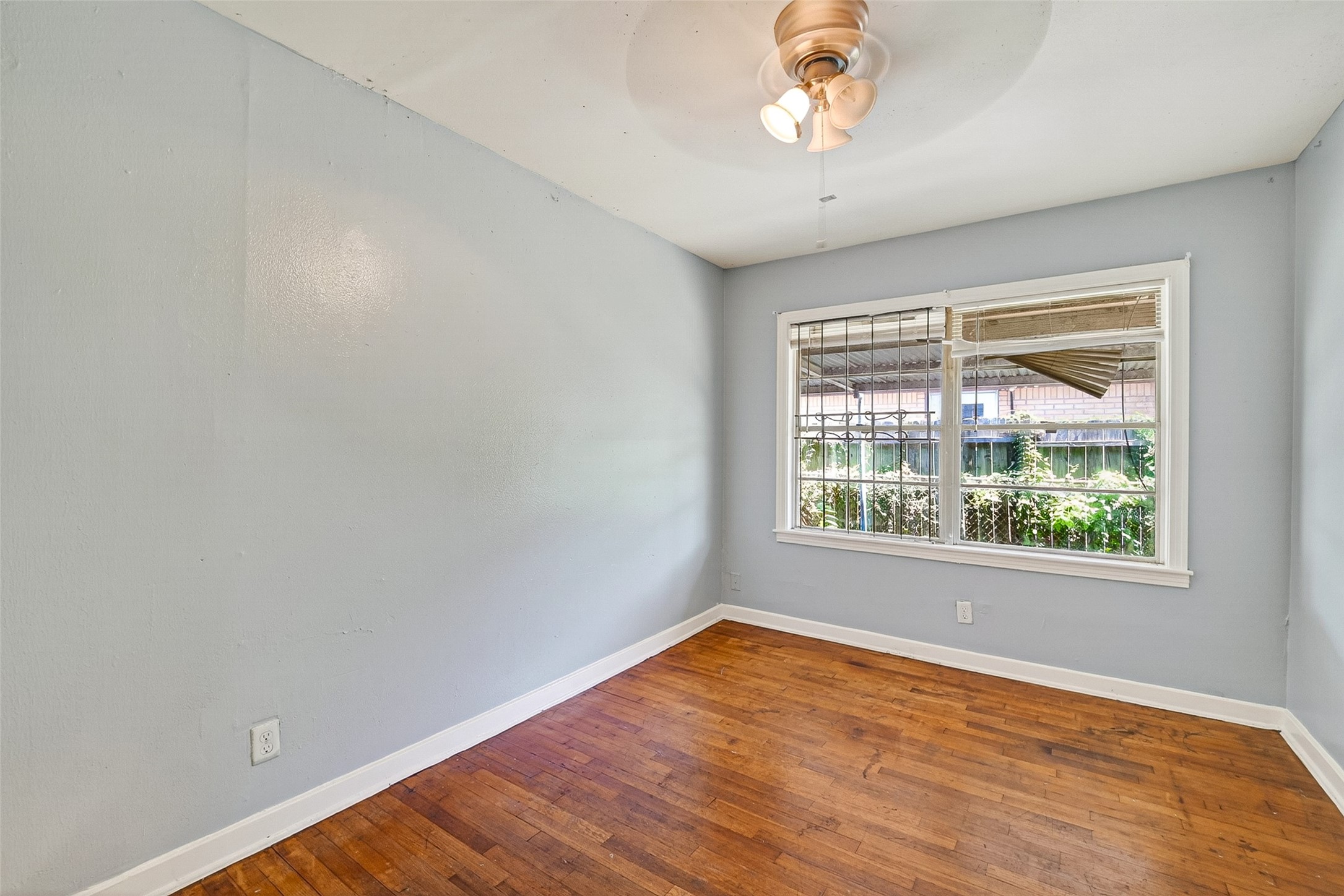 3918 Tavenor Lane Property Photo 18