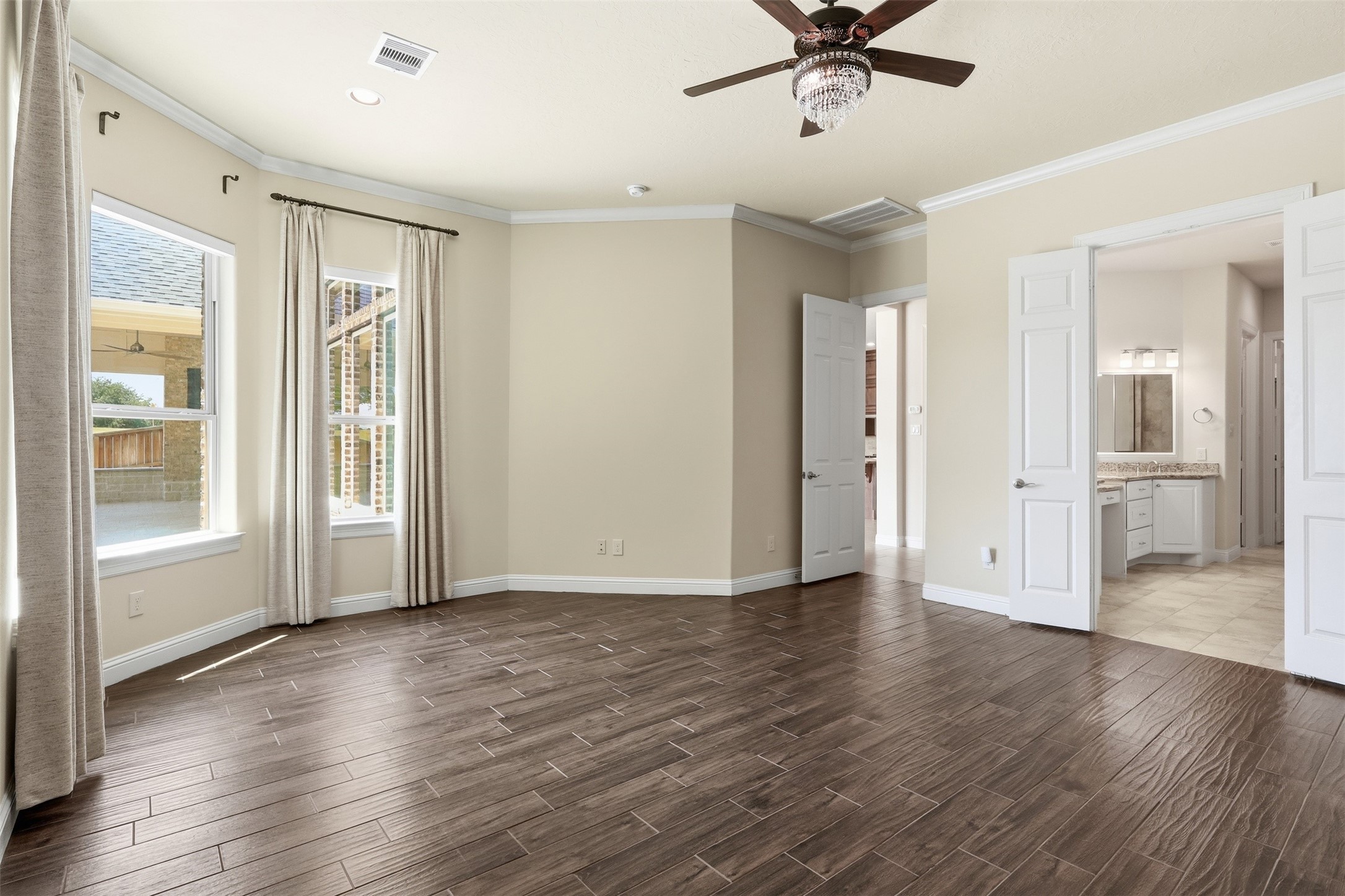 9806 Reflection Point Drive Property Photo 20