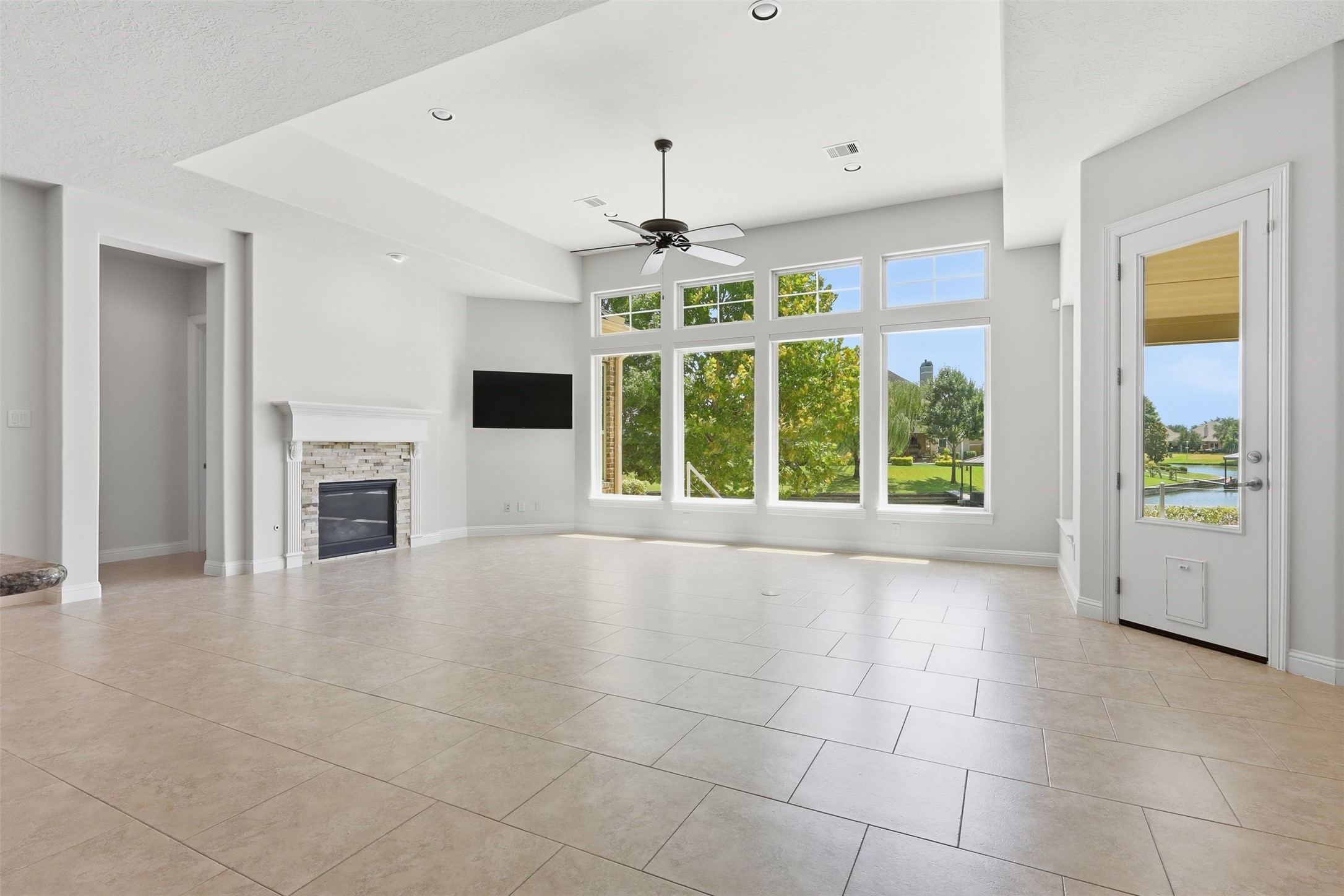 9806 Reflection Point Drive Property Photo 29