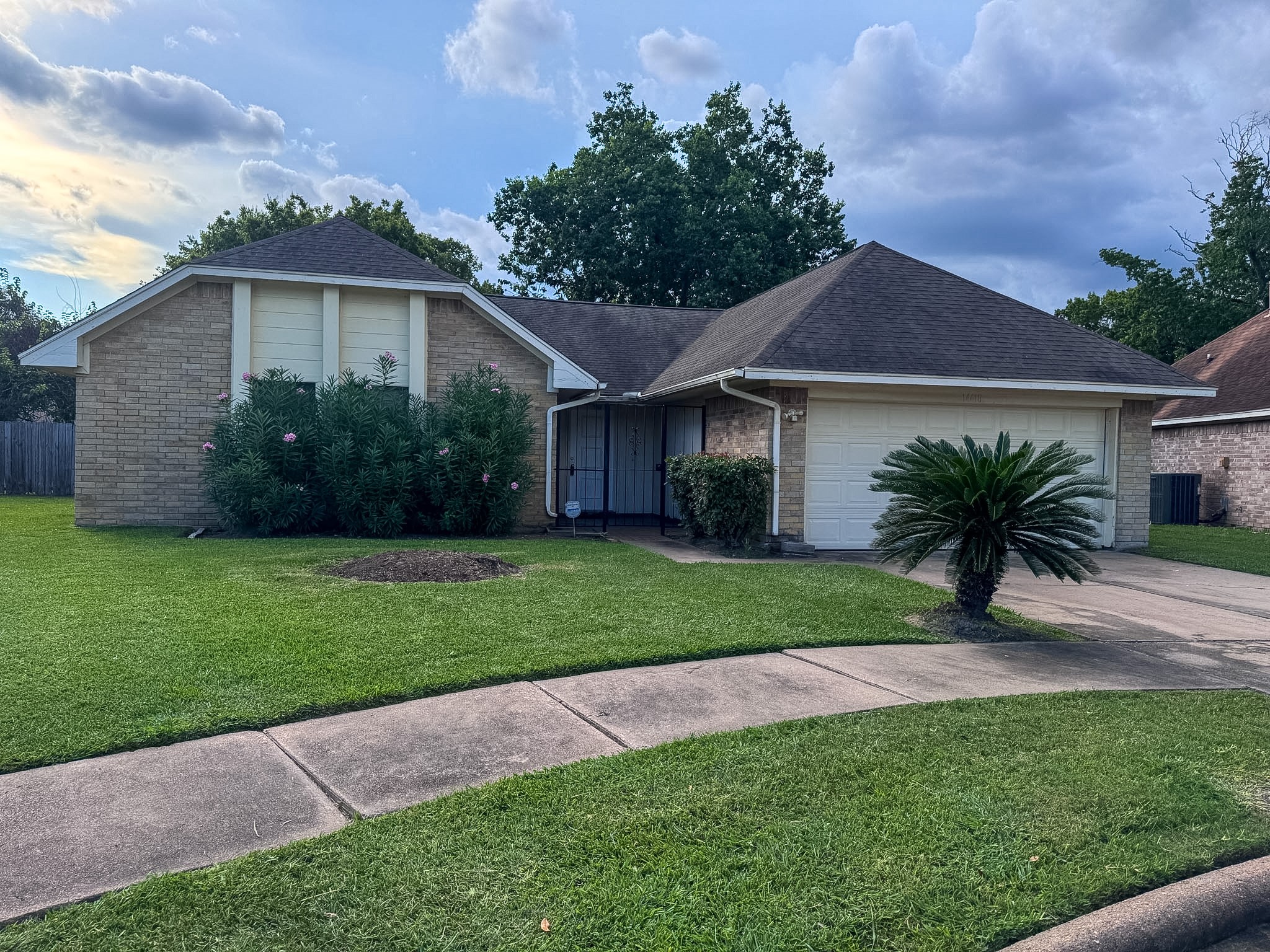 14418 Moorfield Drive Property Photo 1