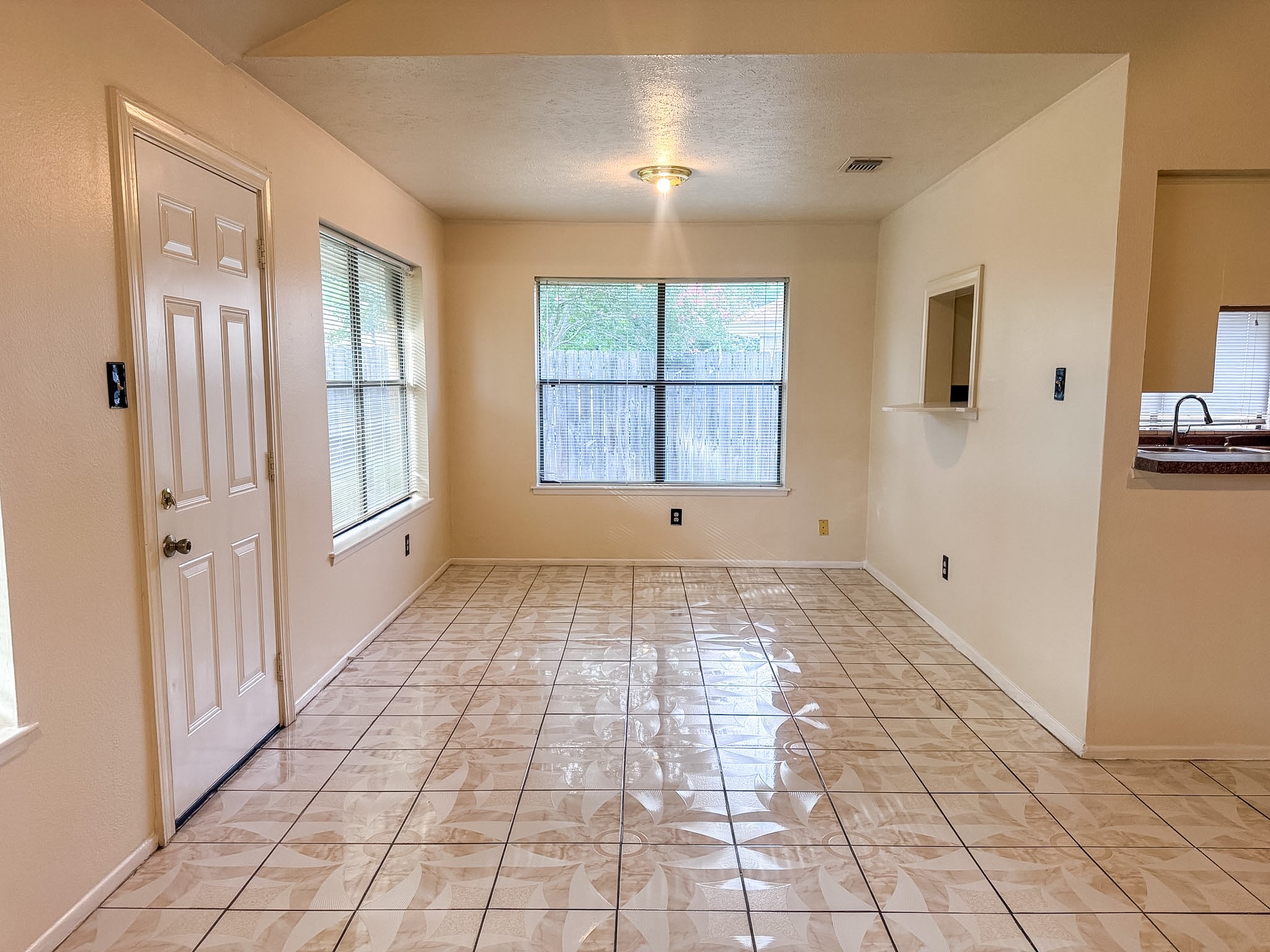 14418 Moorfield Drive Property Photo 11