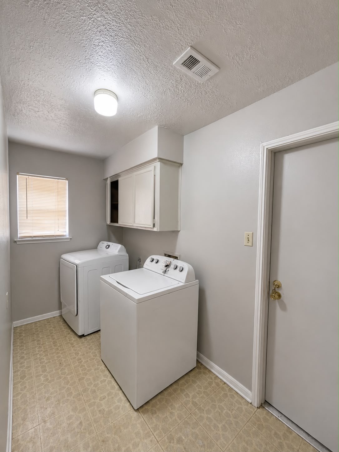 10603 Silkwood Drive Property Photo 7