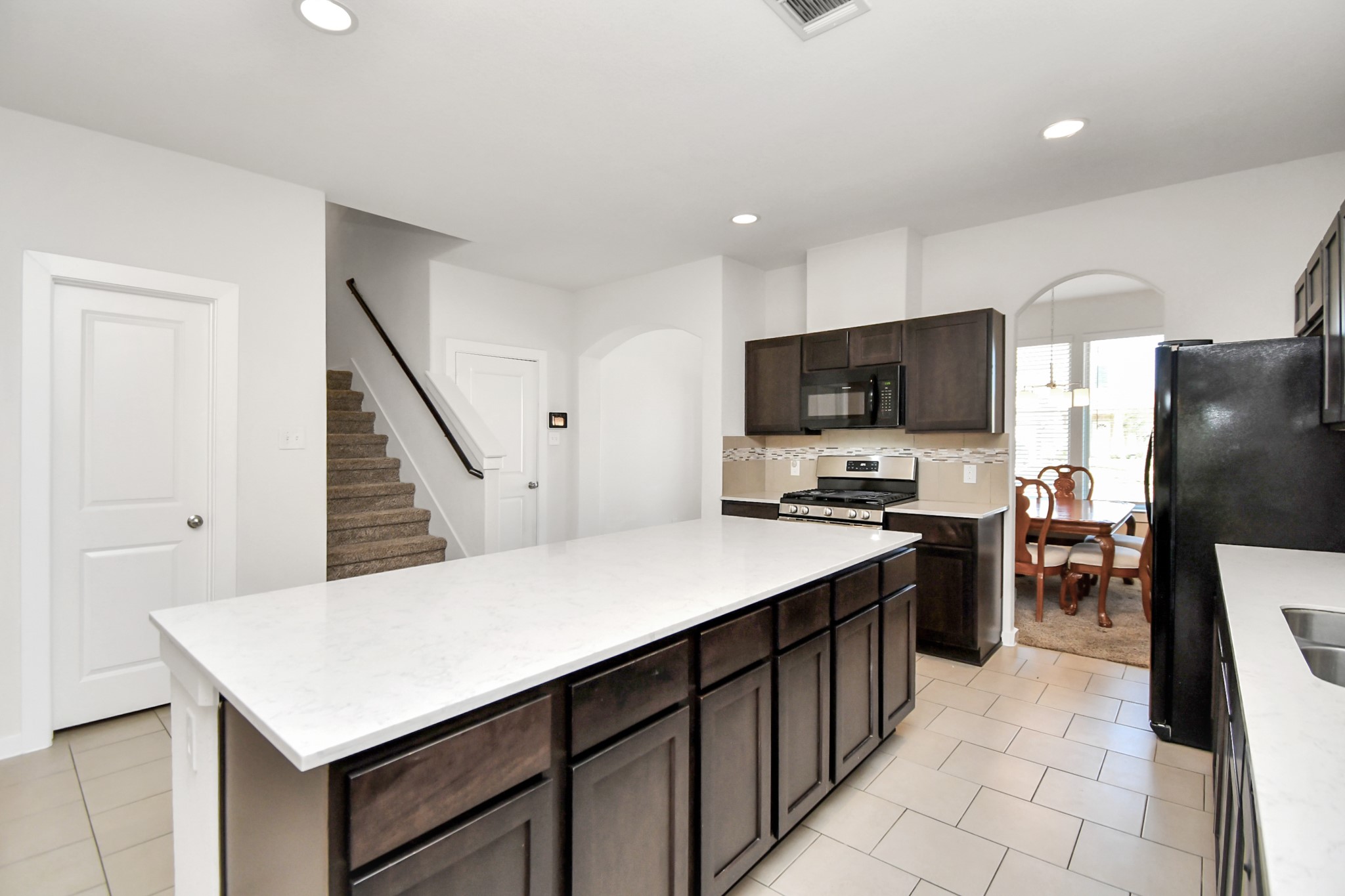 6822 Spring Vale Drive Property Photo 11