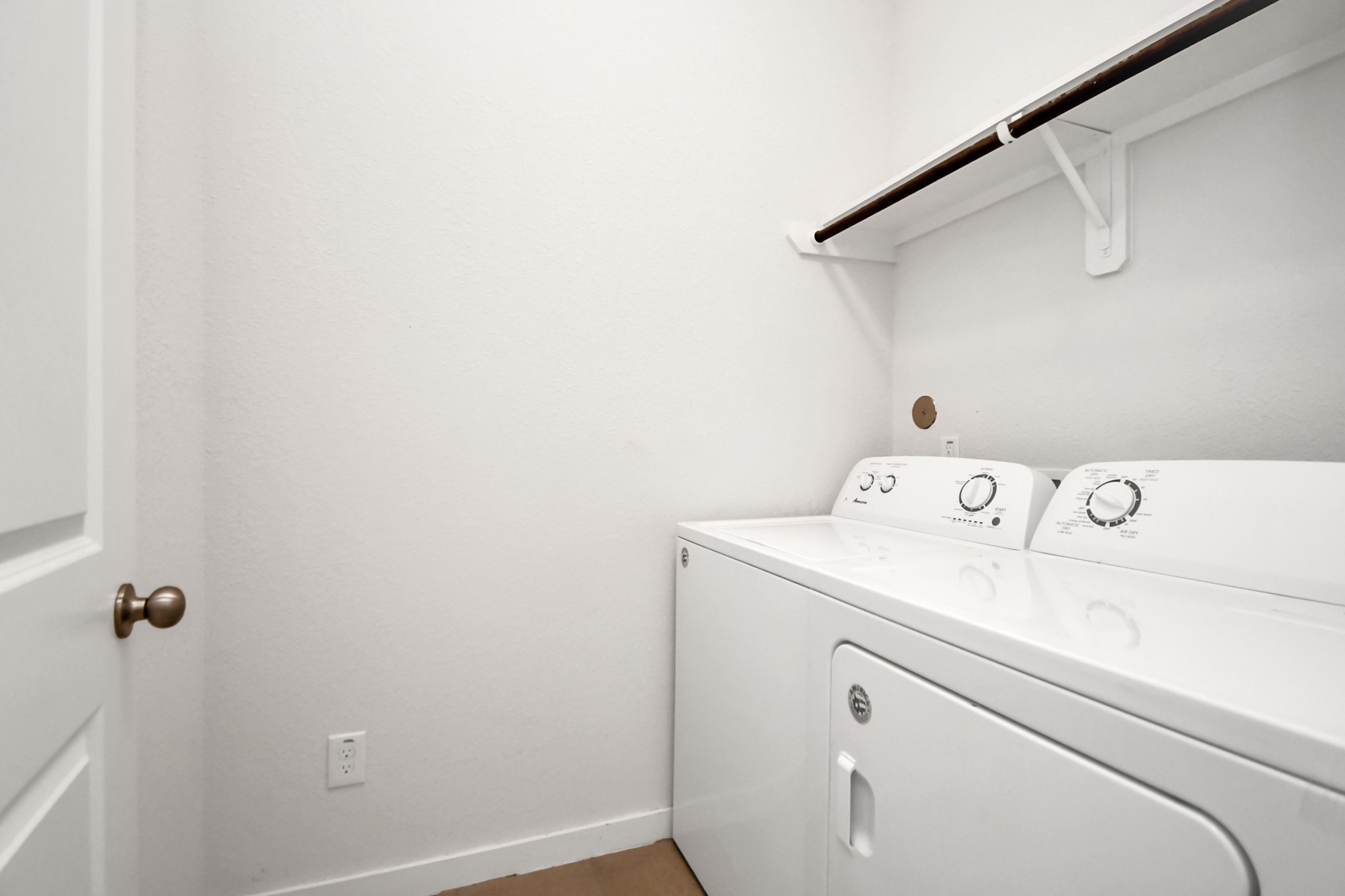 6822 Spring Vale Drive Property Photo 23
