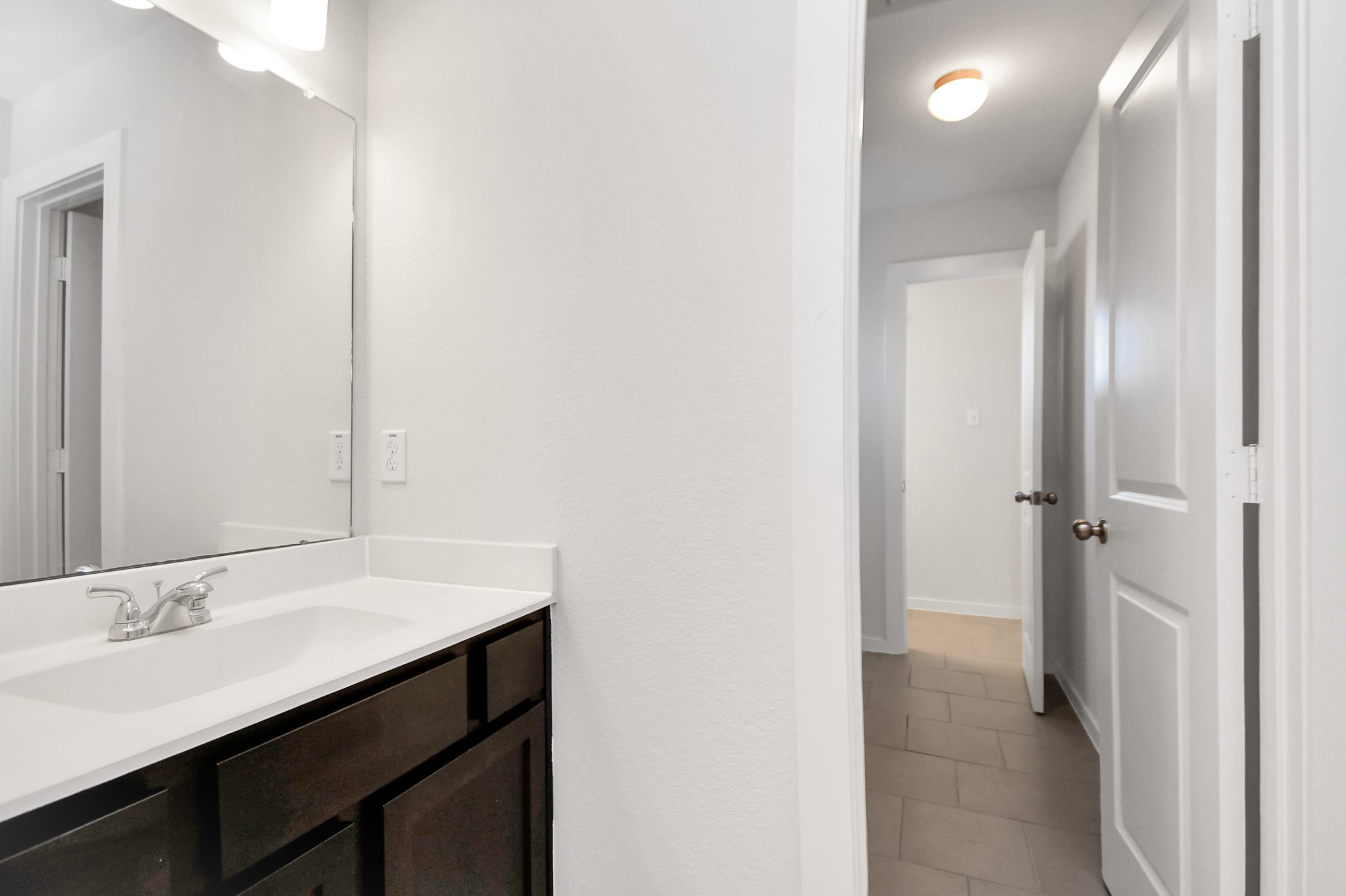 6822 Spring Vale Drive Property Photo 28