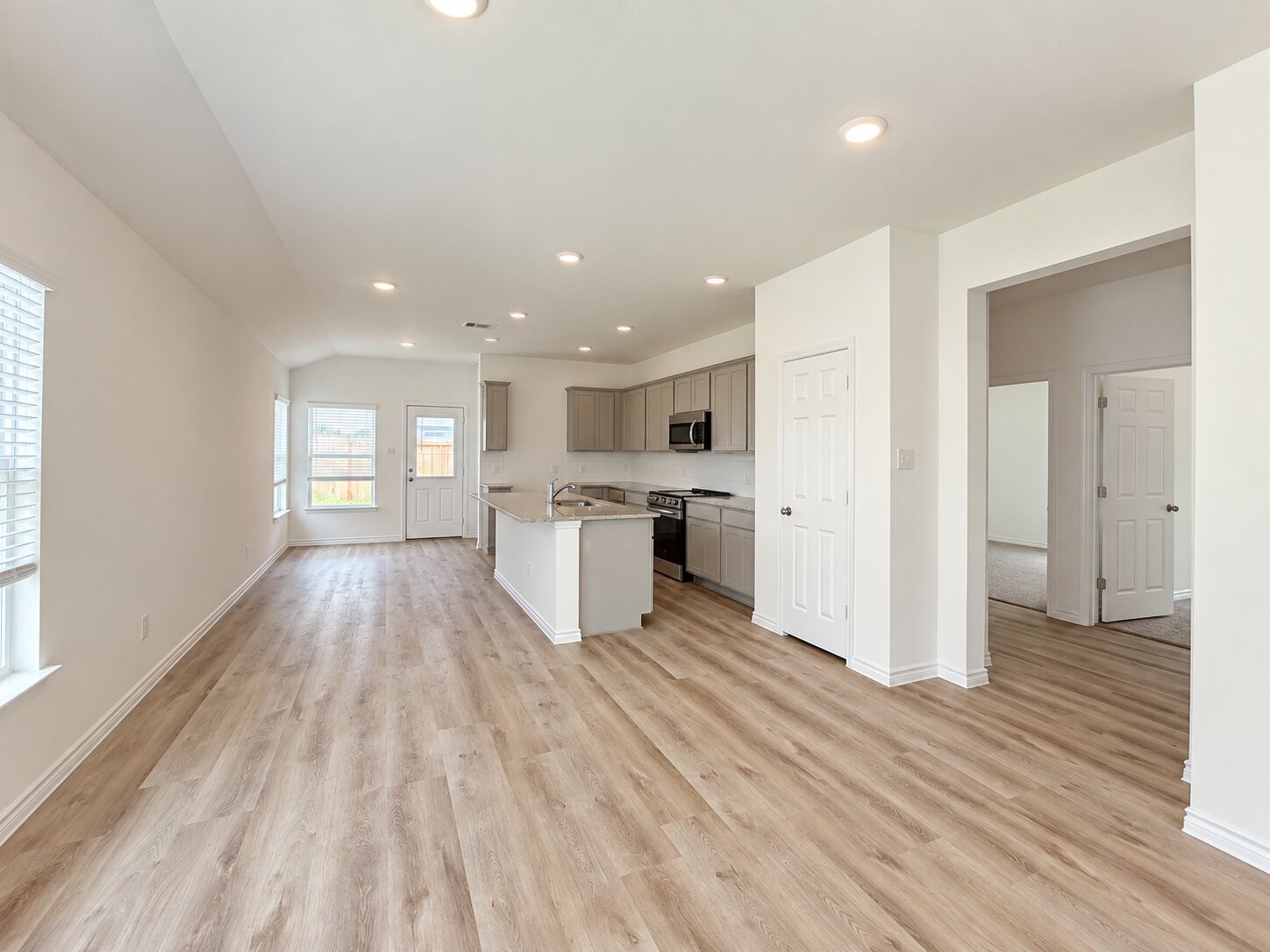 507 Oak Chase Avenue Property Photo 6