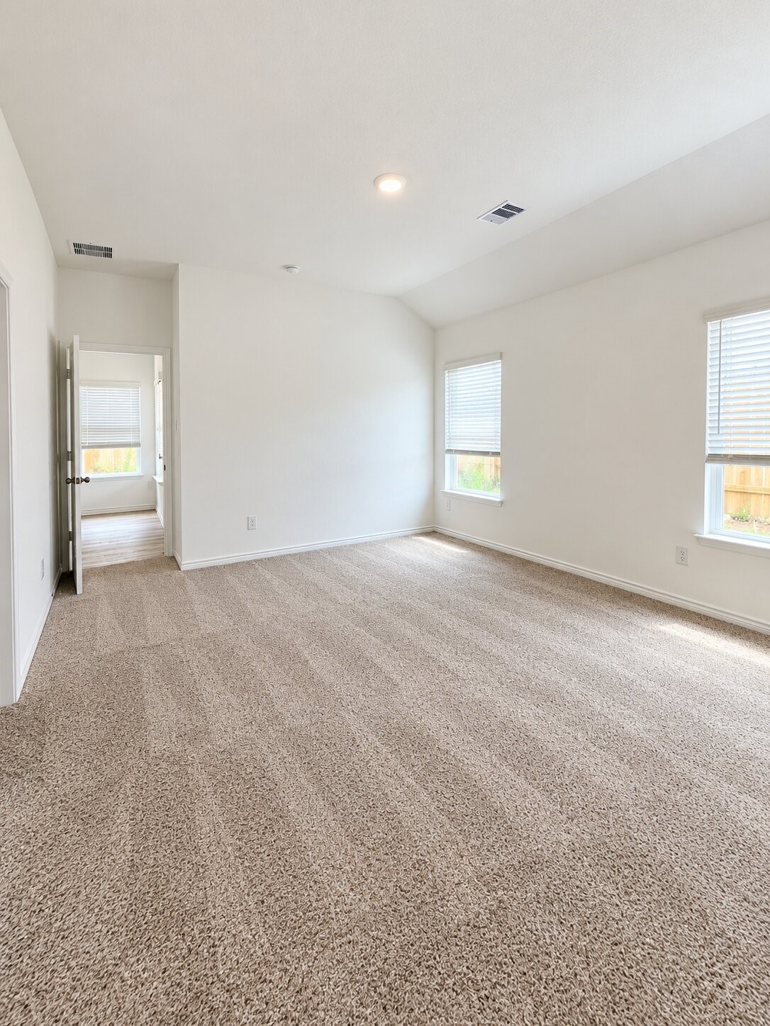 507 Oak Chase Avenue Property Photo 8