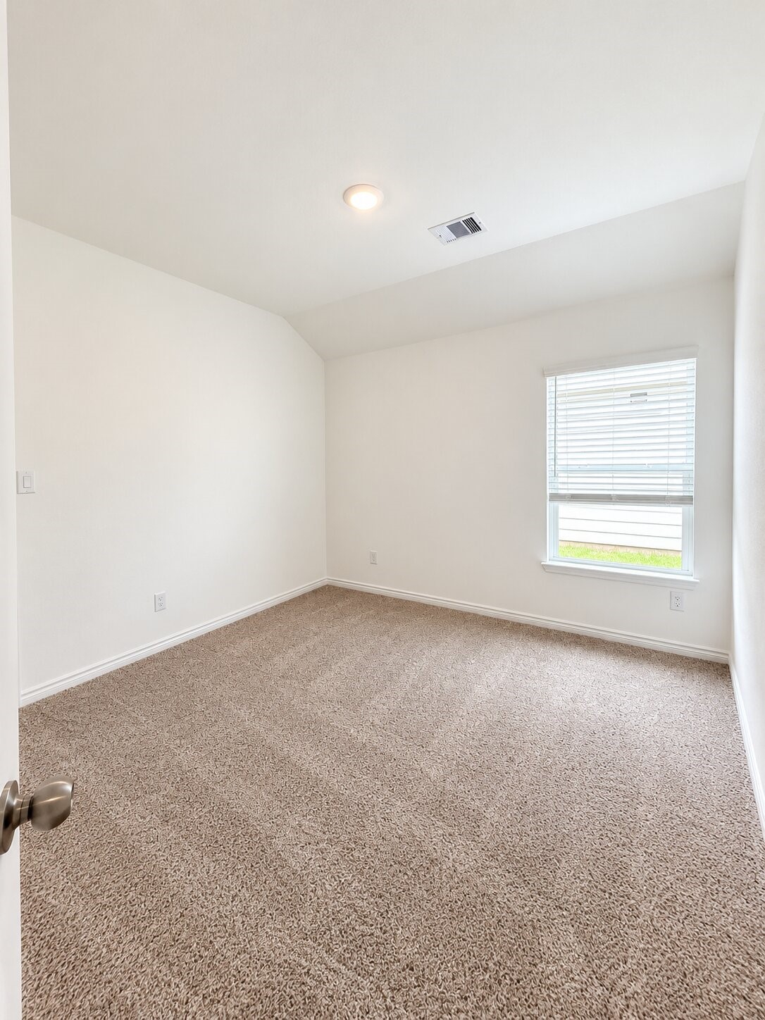 507 Oak Chase Avenue Property Photo 12