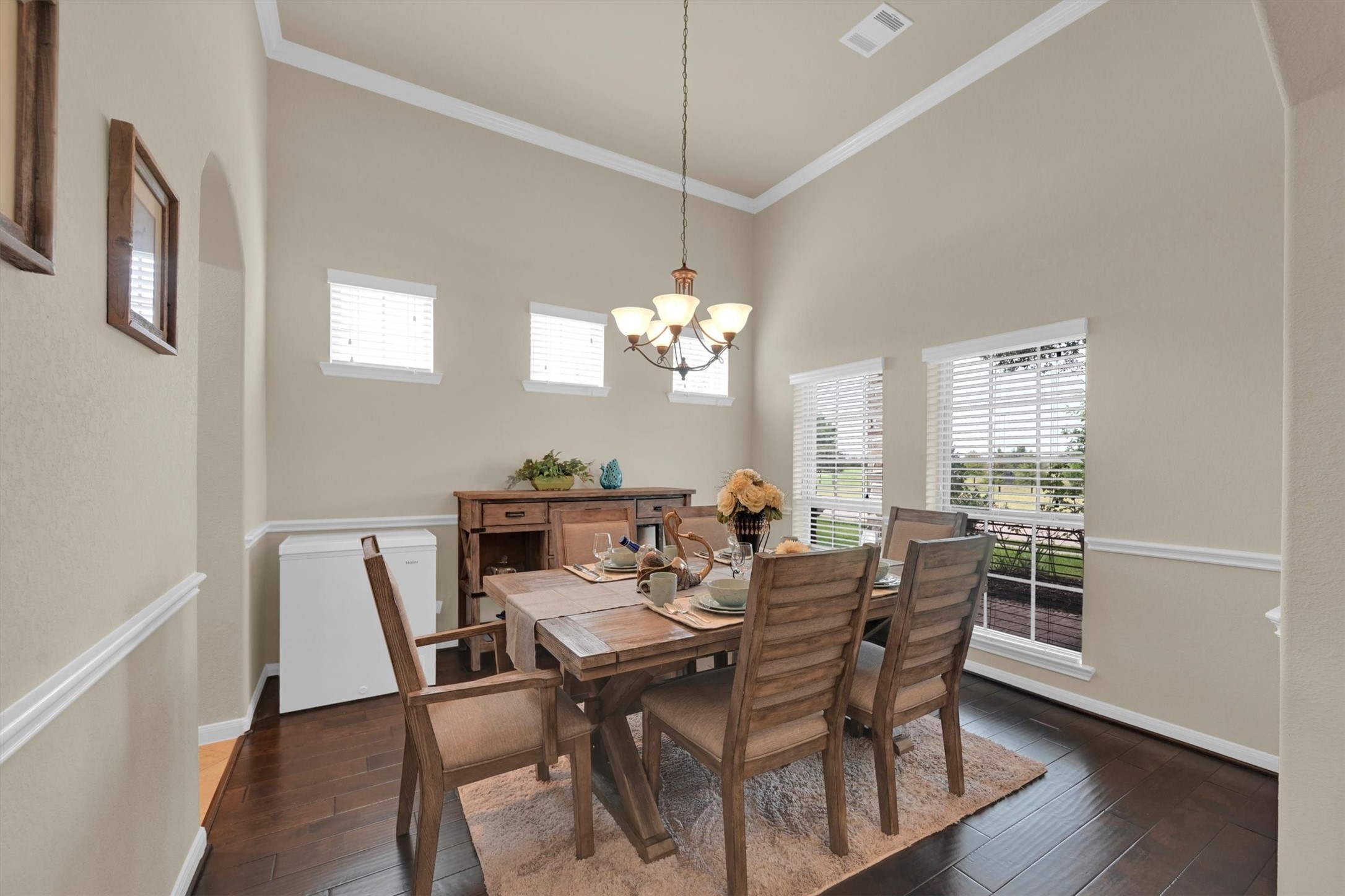 18735 Waketon Drive Property Photo 6