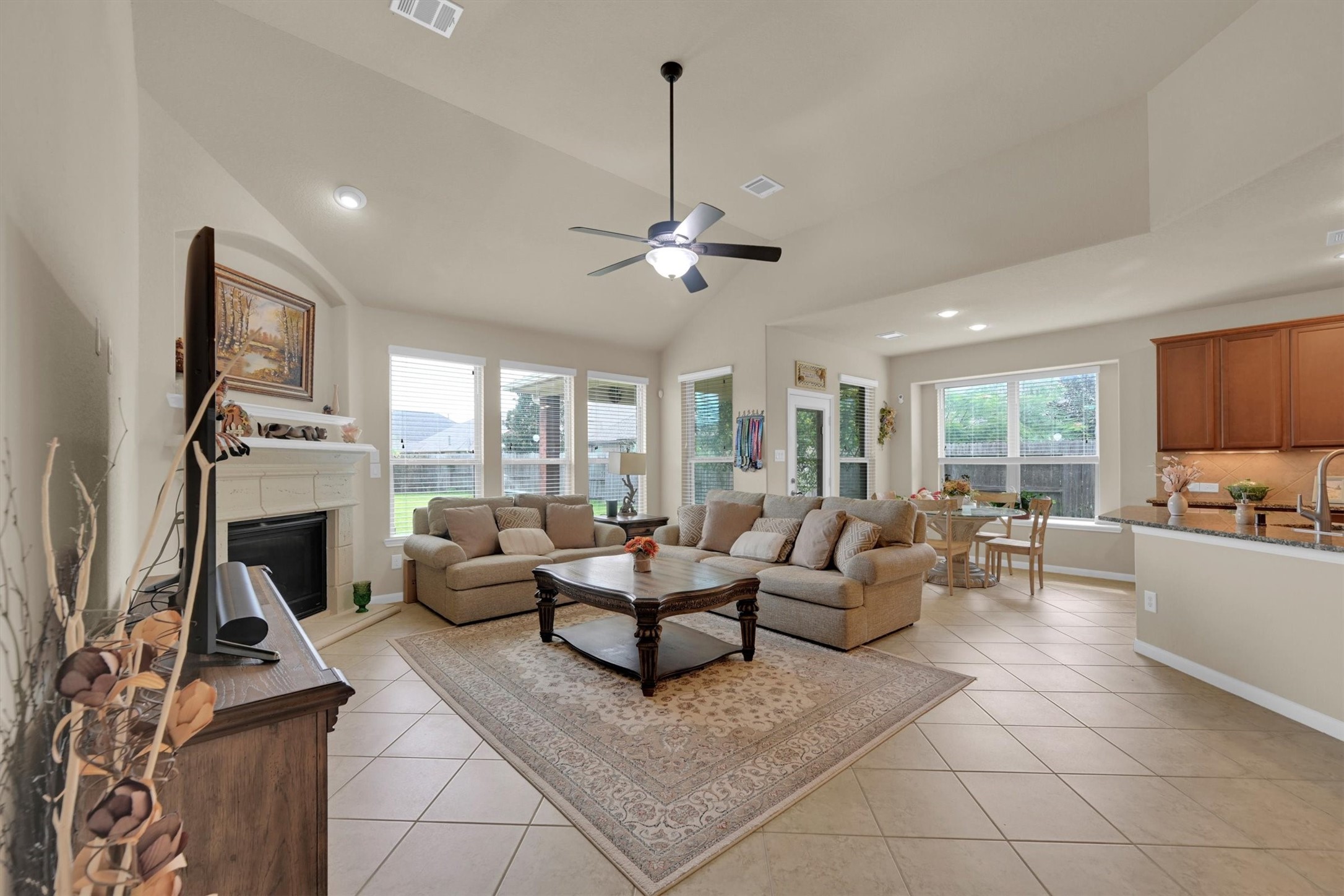 18735 Waketon Drive Property Photo 8
