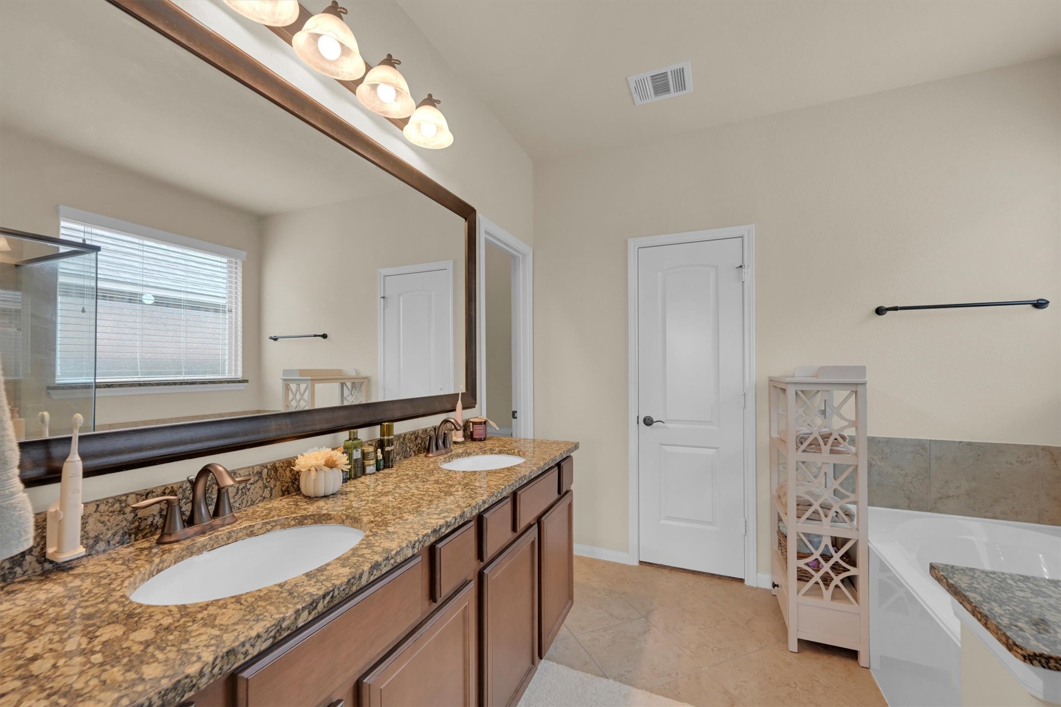 18735 Waketon Drive Property Photo 22