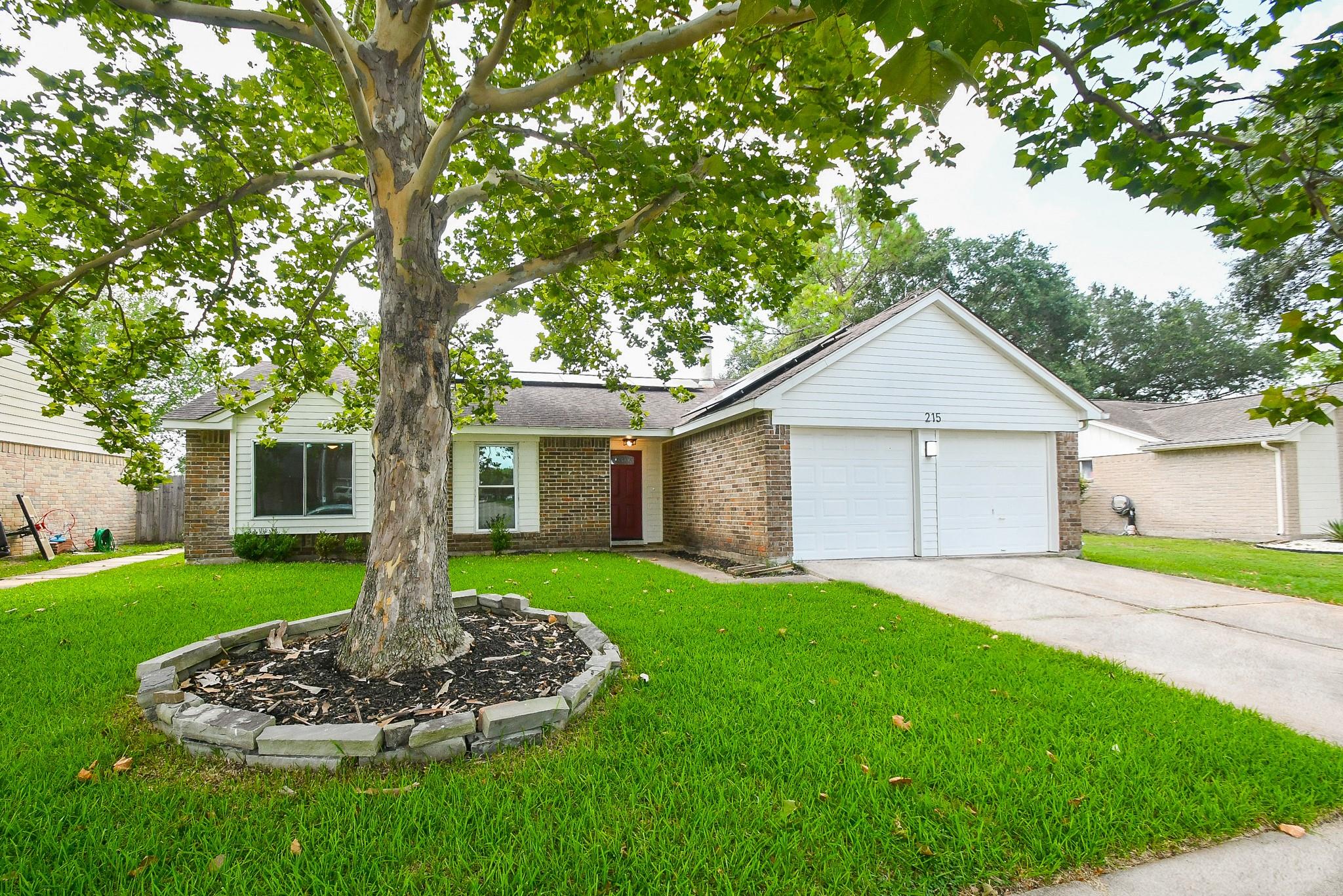 215 Shiloh Drive, Richmond TX 77469 Property Photo 1