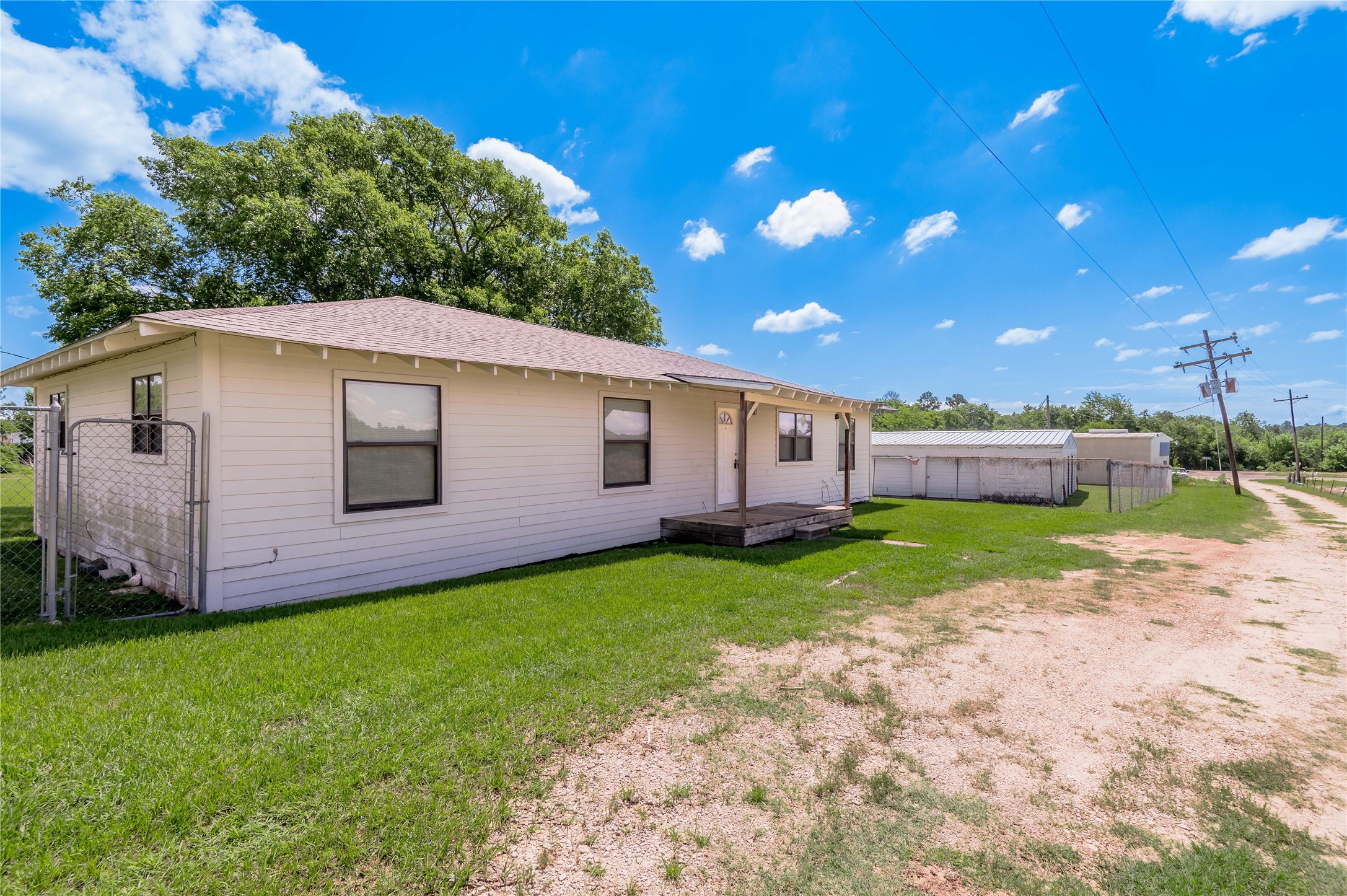 2303 State Highway 19 C Property Photo 28