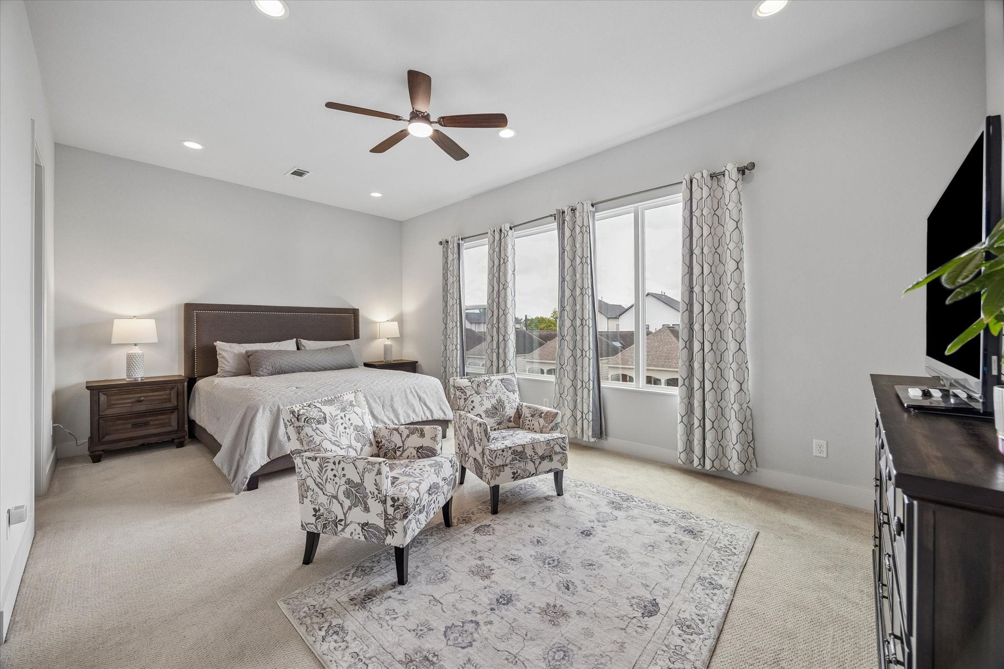 864 Wakefield Drive E Property Photo 7