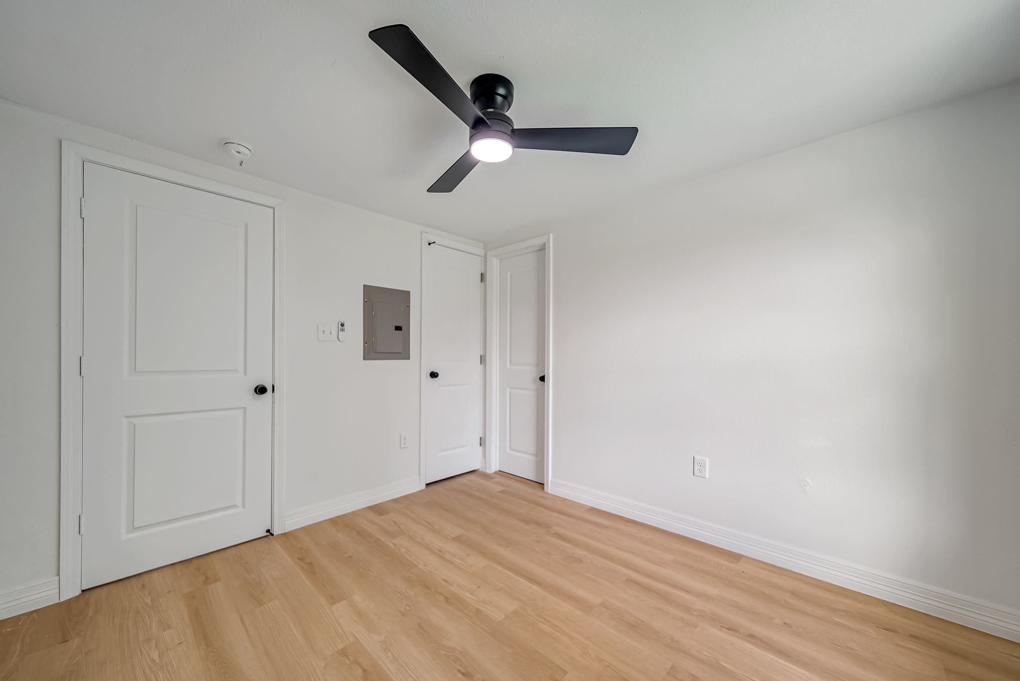 411 Avenue A 12 Property Photo 8