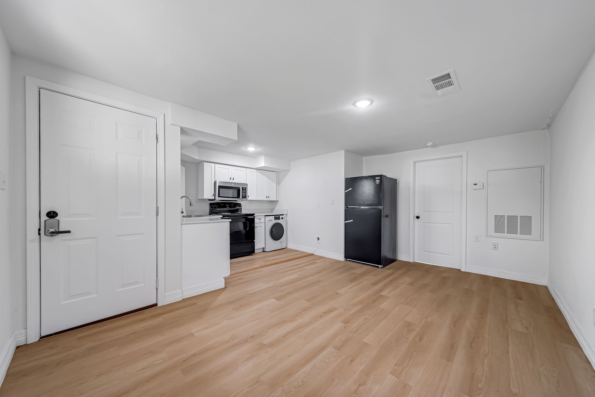 411 Avenue A 12 Property Photo 12