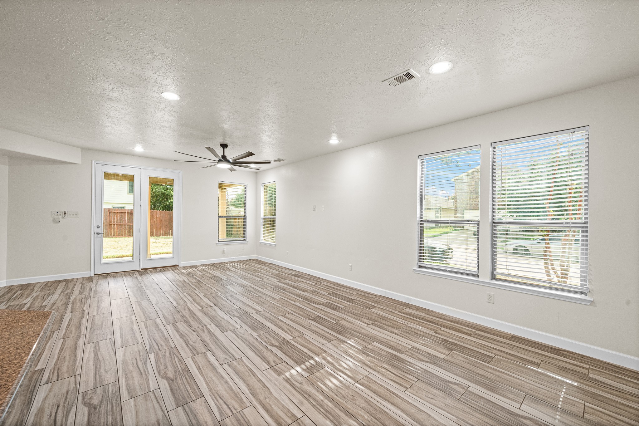15623 Harris Canyon Lane Property Photo 9