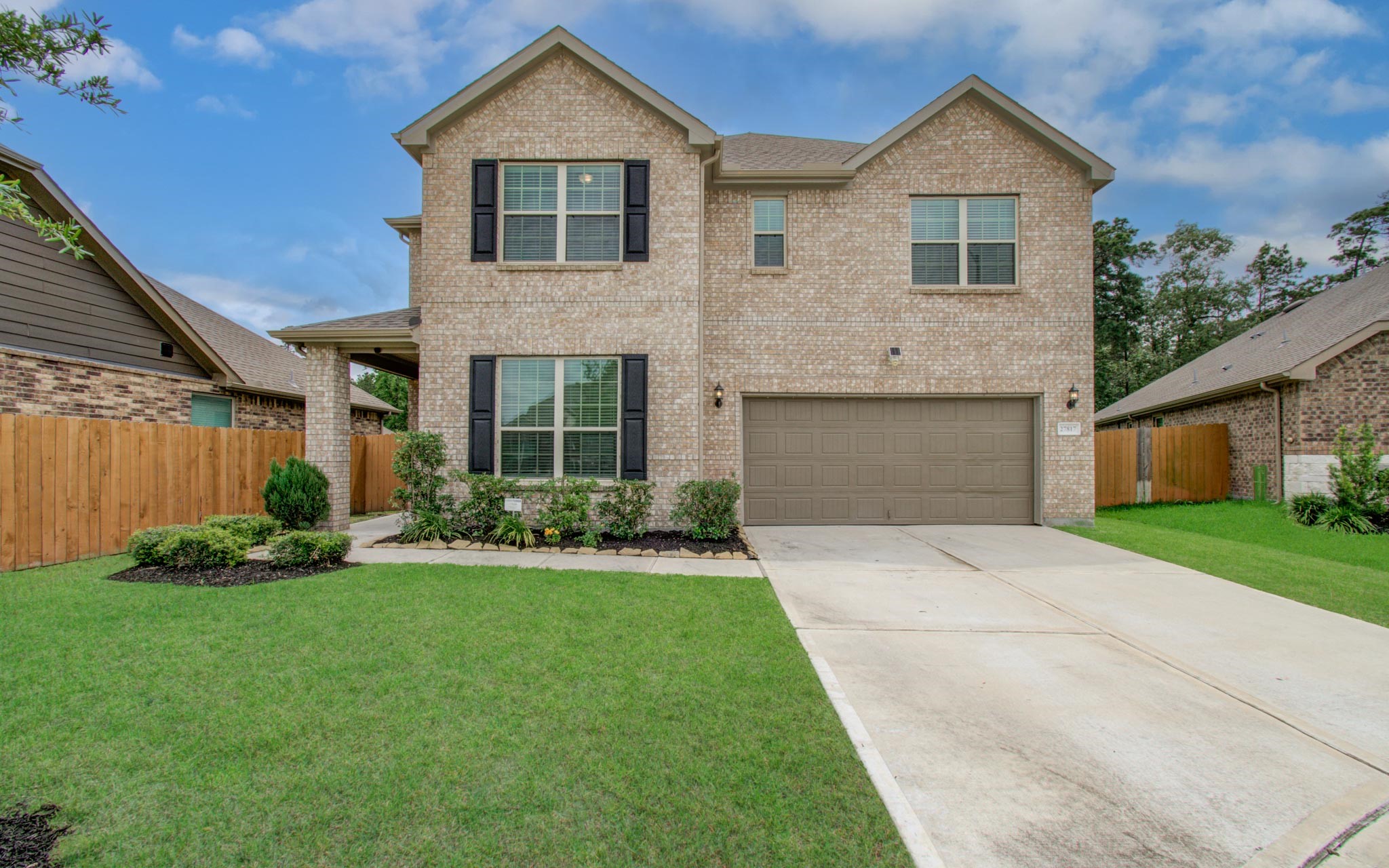 27817 Ellie Oak Lane Property Photo