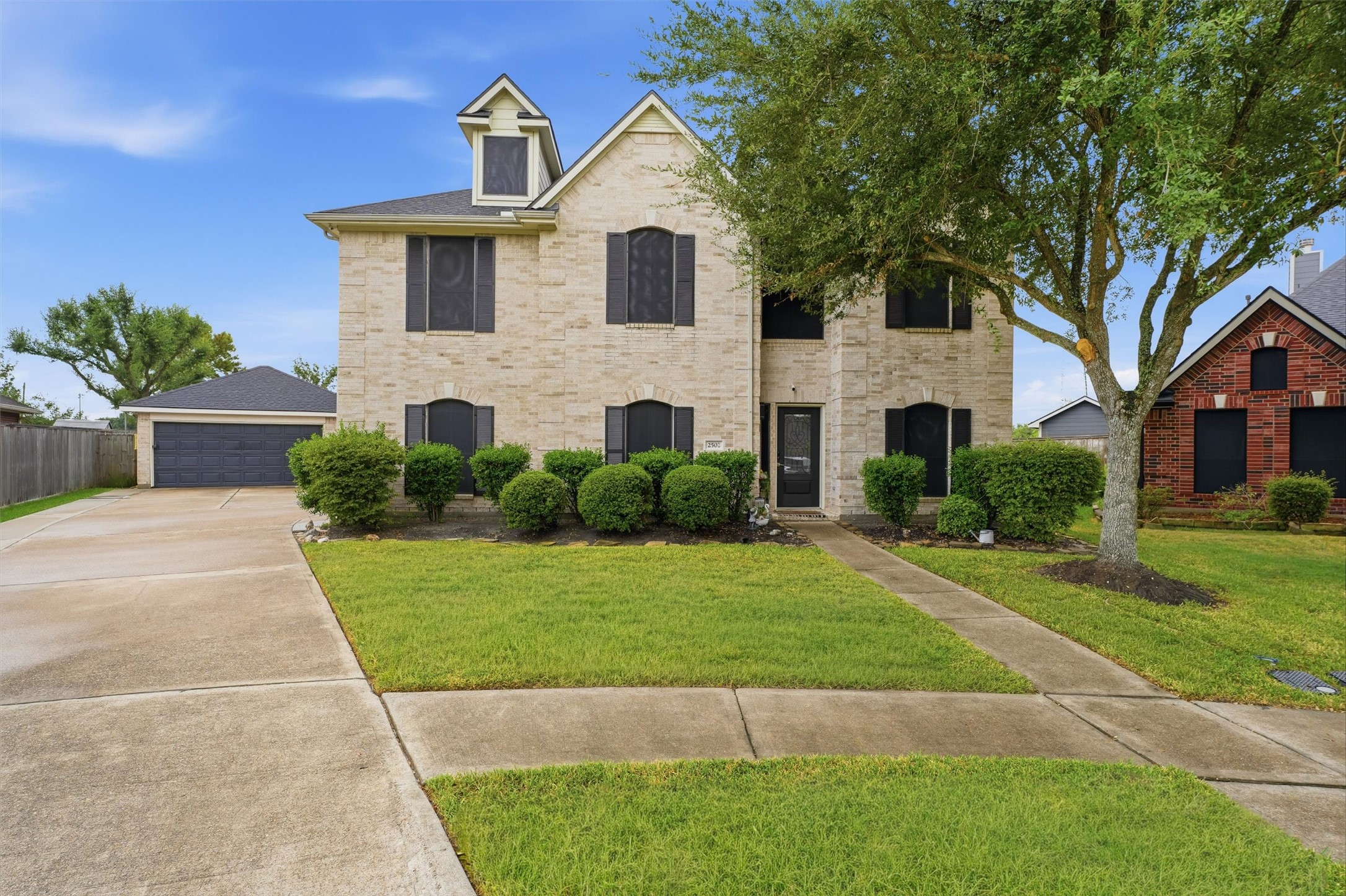2502 Salt Grass Trail Property Photo 2