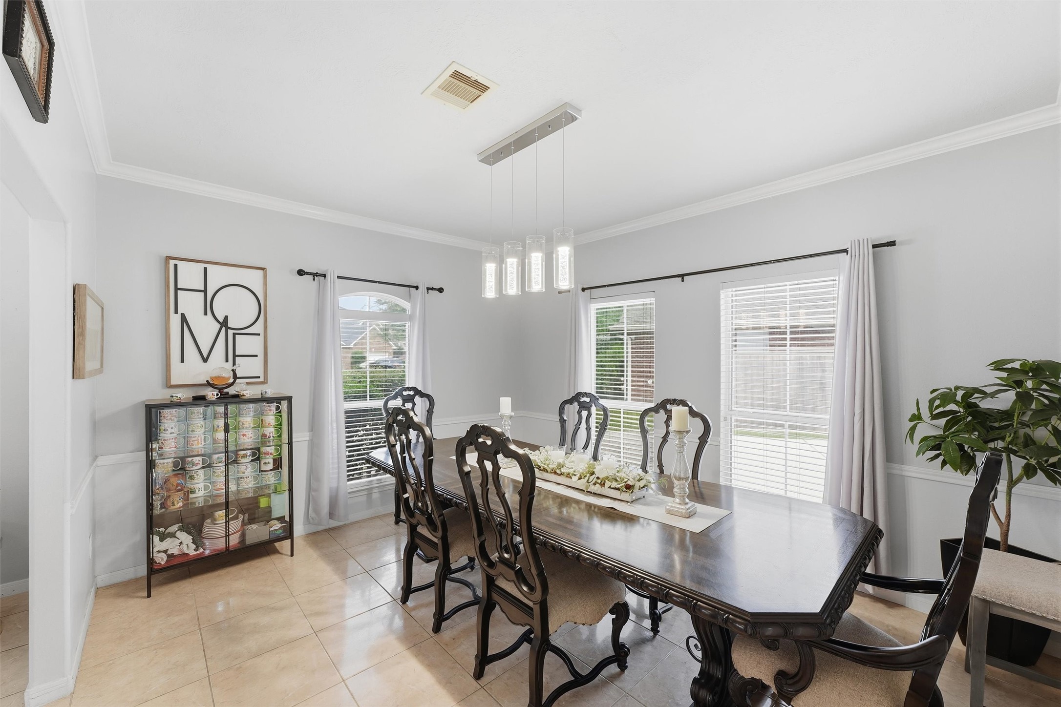 2502 Salt Grass Trail Property Photo 8