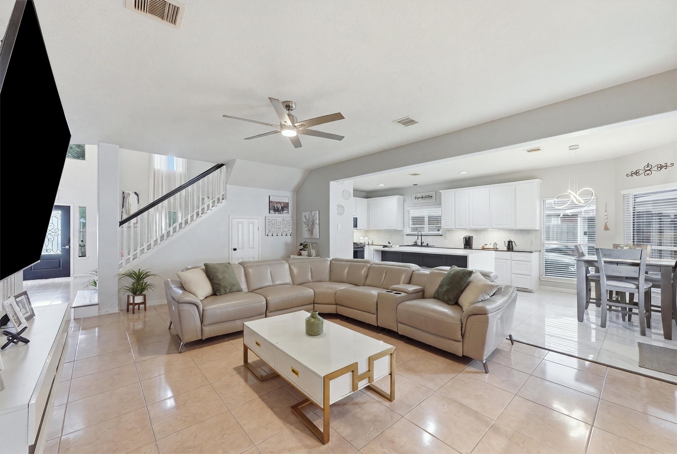 2502 Salt Grass Trail Property Photo 13