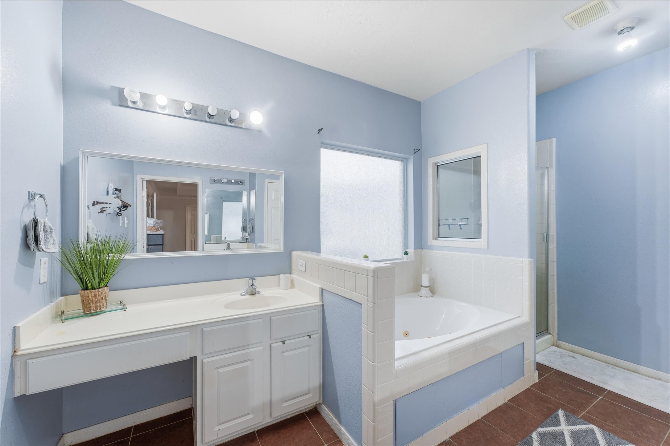2502 Salt Grass Trail Property Photo 15