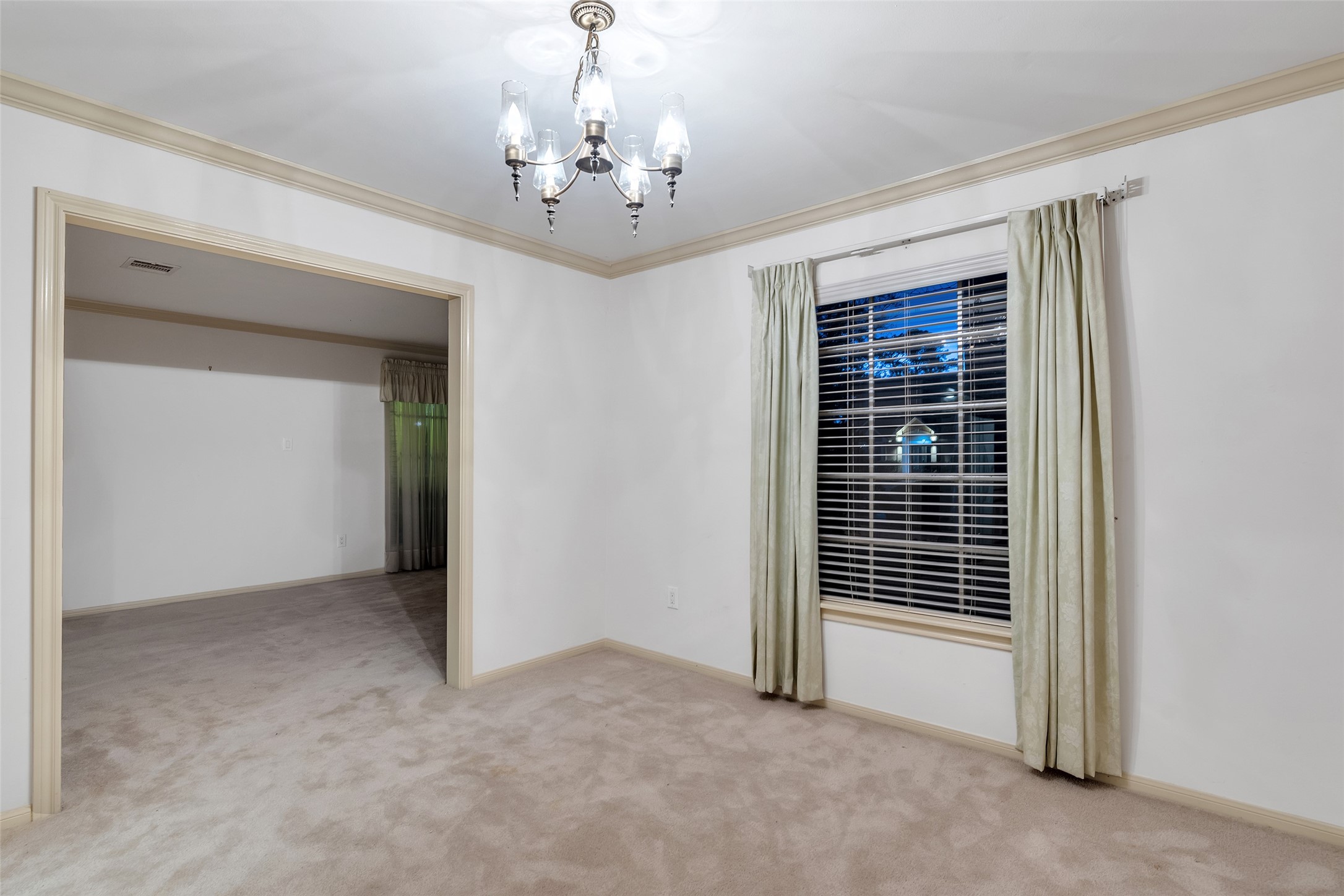 3810 Glenheather Drive Property Photo 8
