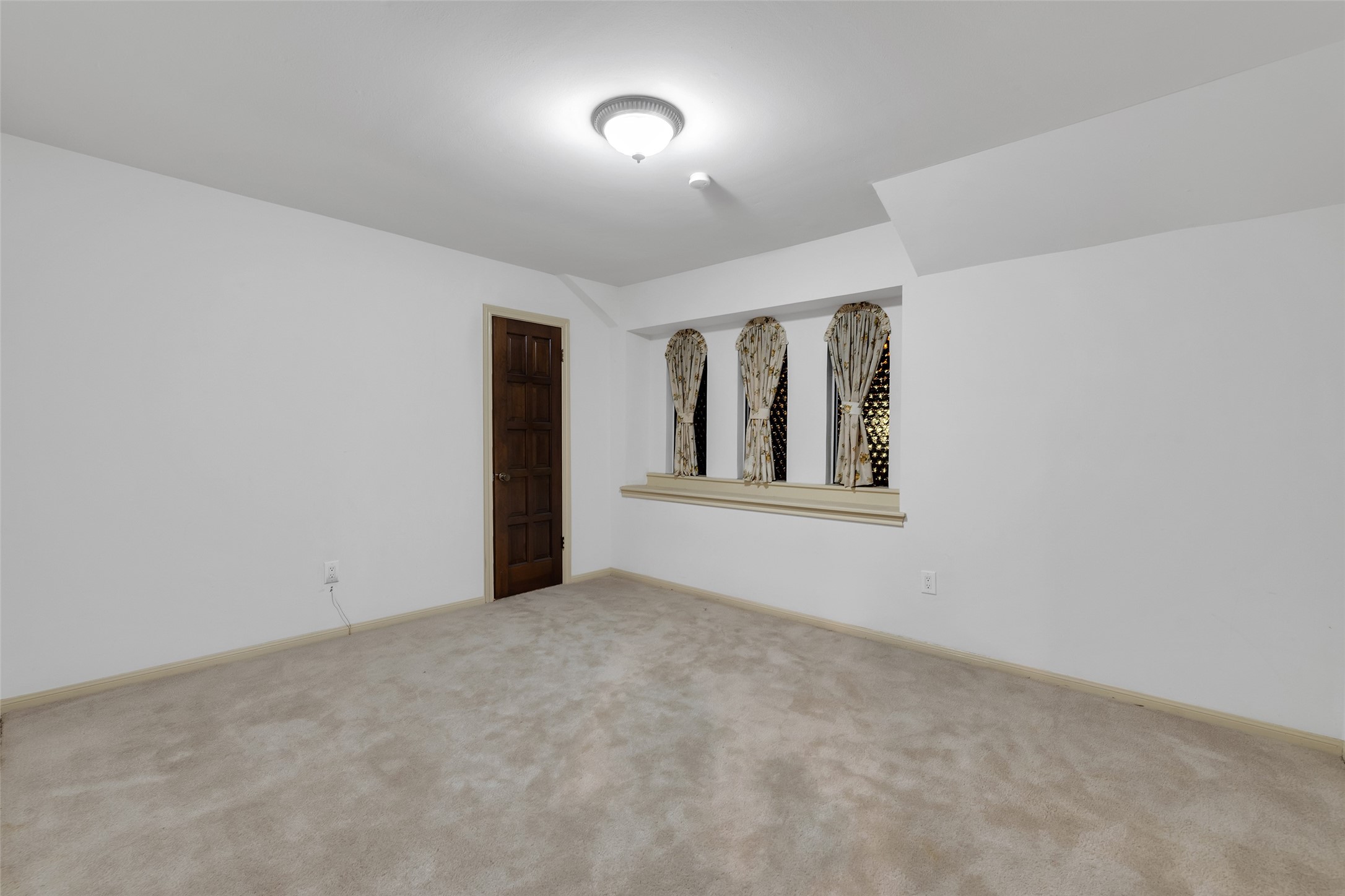 3810 Glenheather Drive Property Photo 24