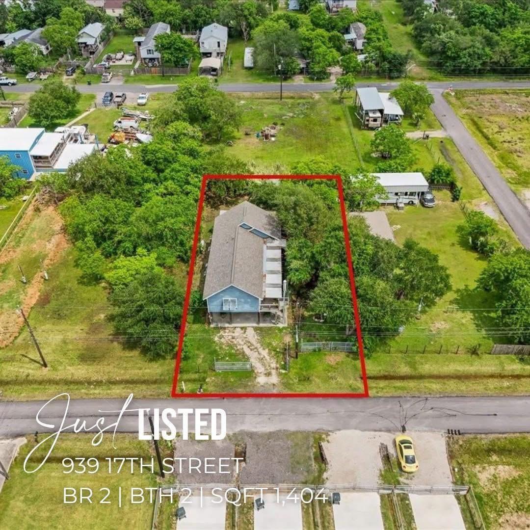 939 17th Street, Dickinson TX 77539 Property Photo 1