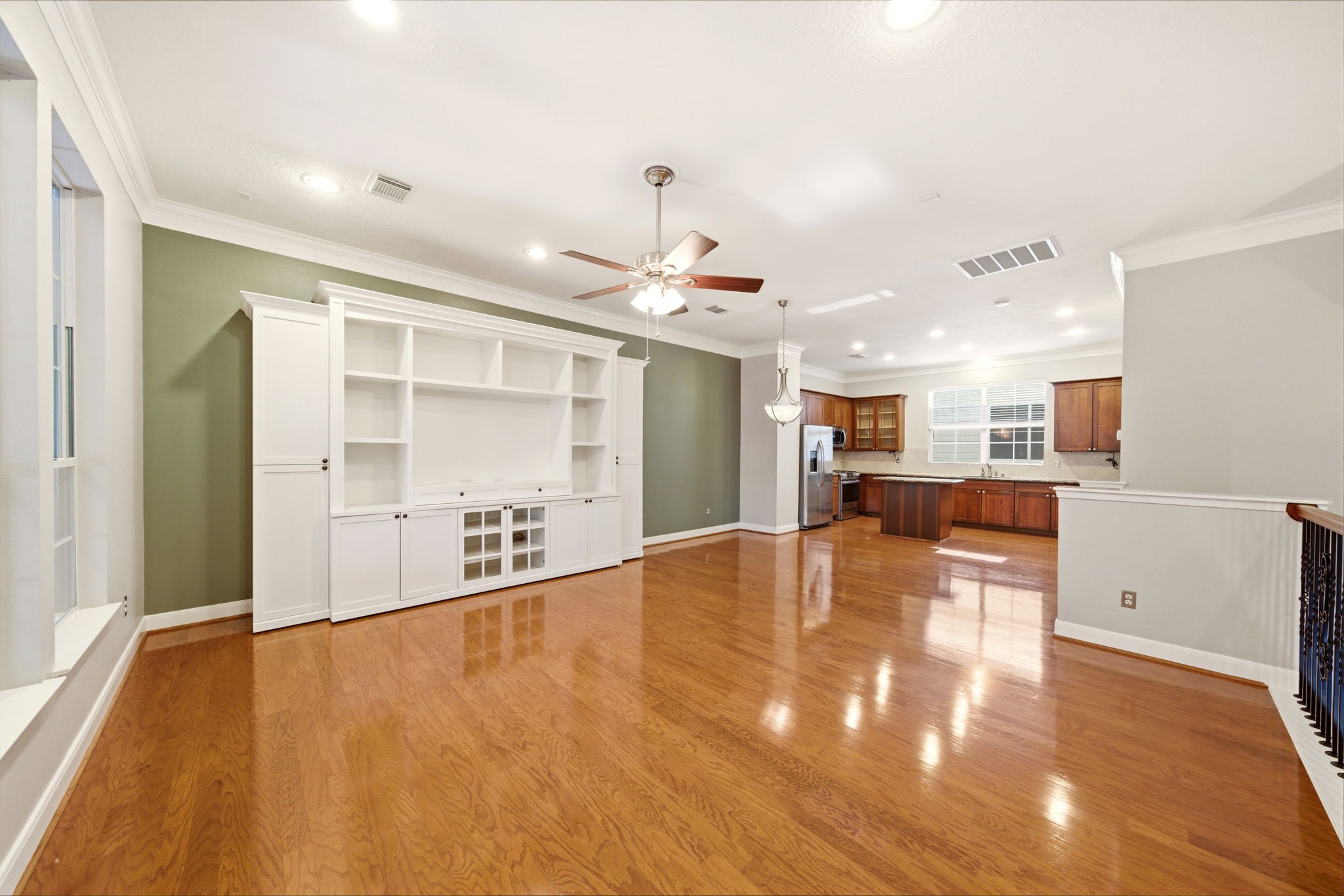 1240 Prince Street Property Photo 2