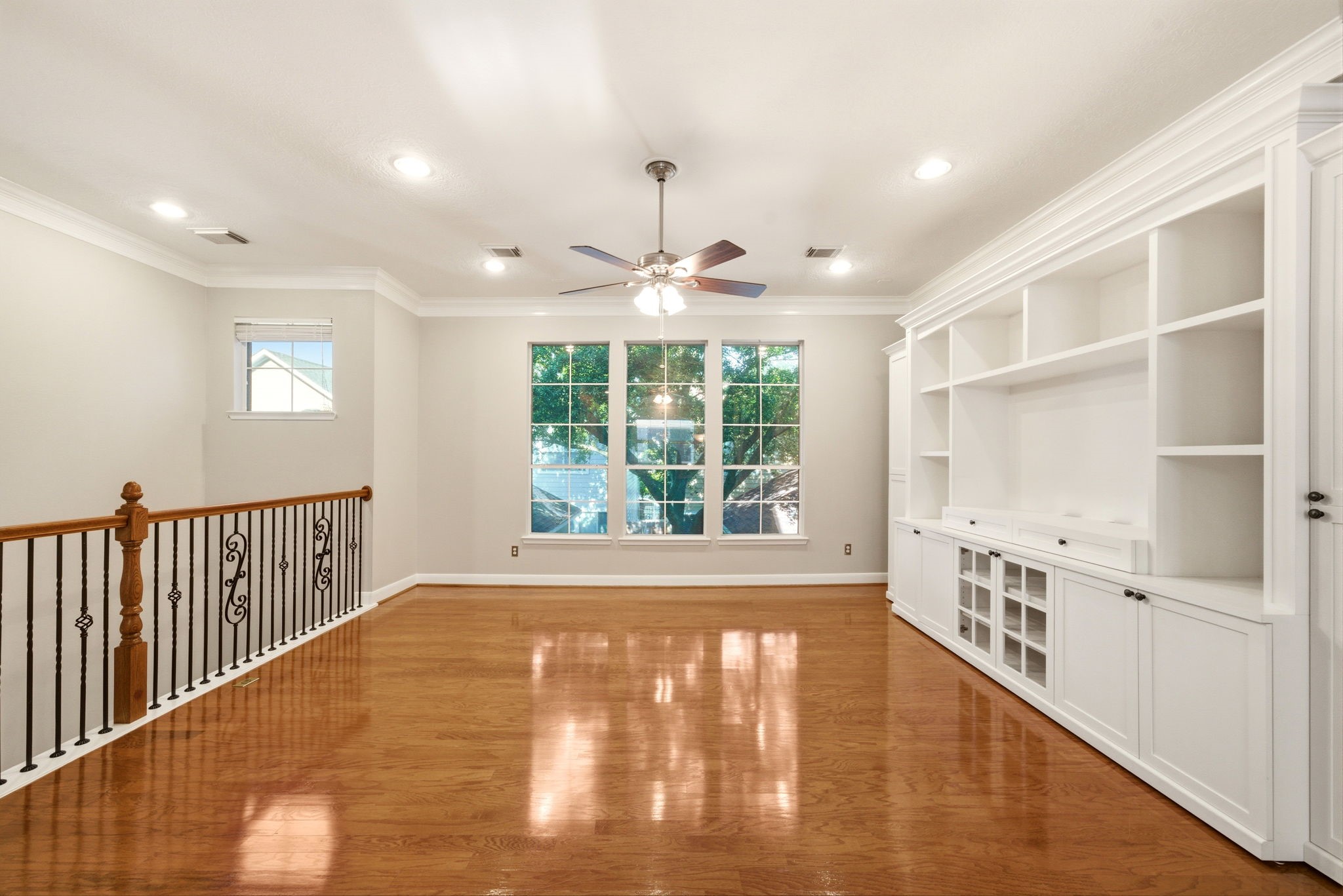 1240 Prince Street Property Photo 4