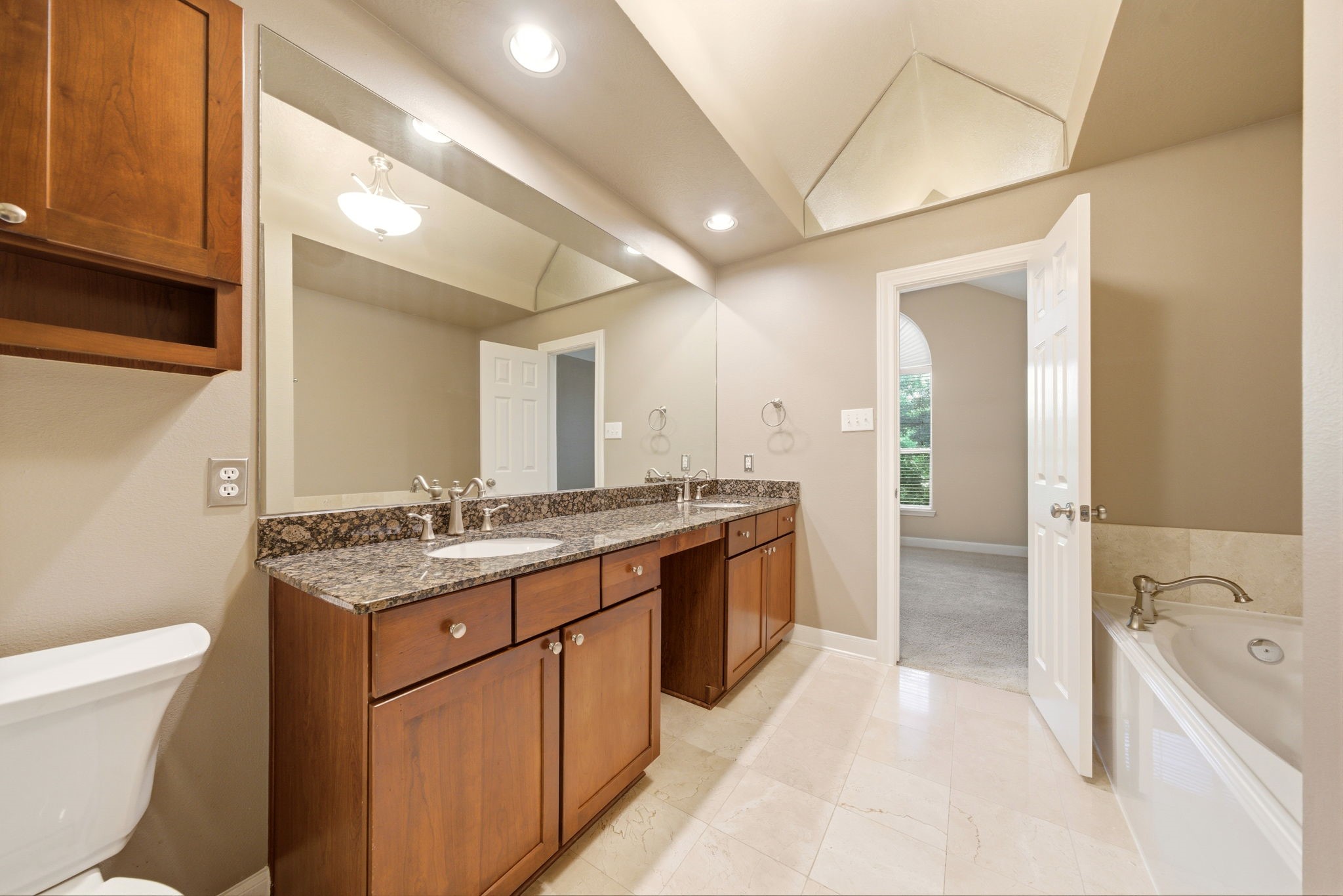 1240 Prince Street Property Photo 14