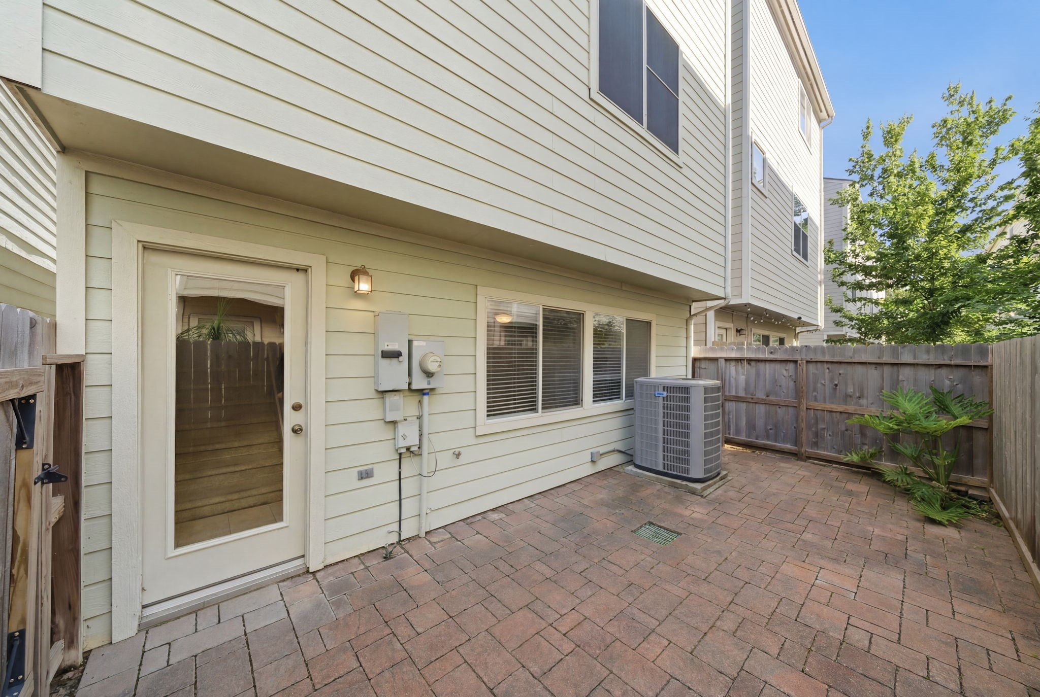 1240 Prince Street Property Photo 27