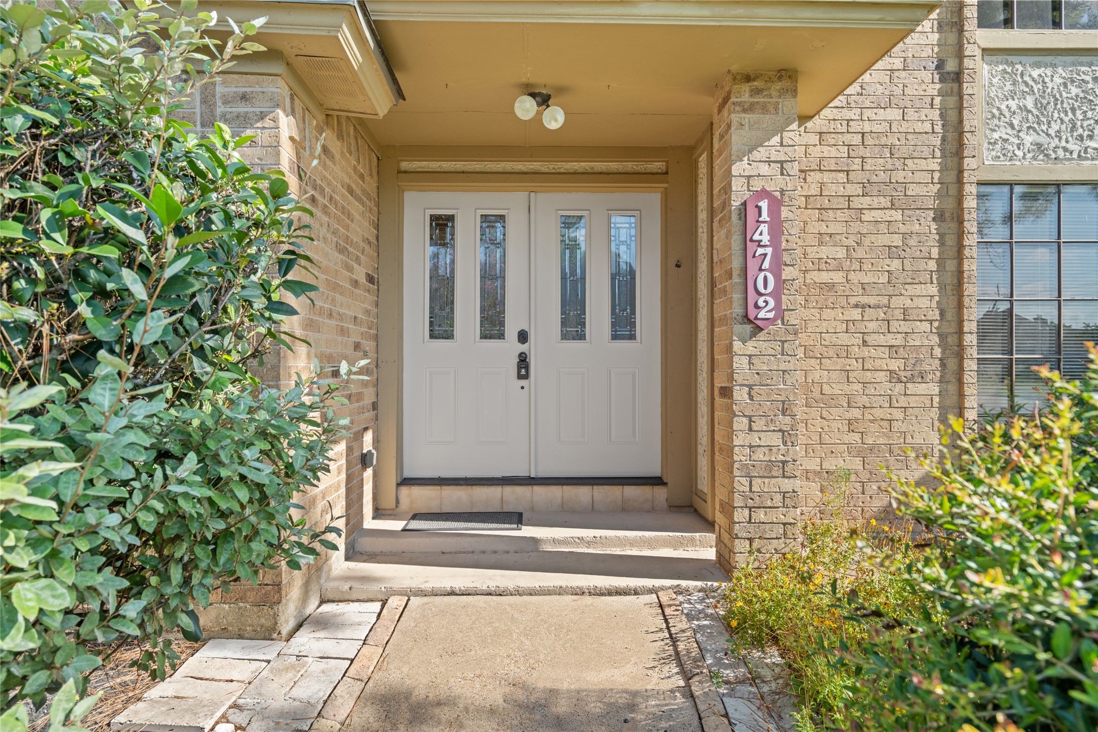 14702 Charlmont Drive Property Photo 11
