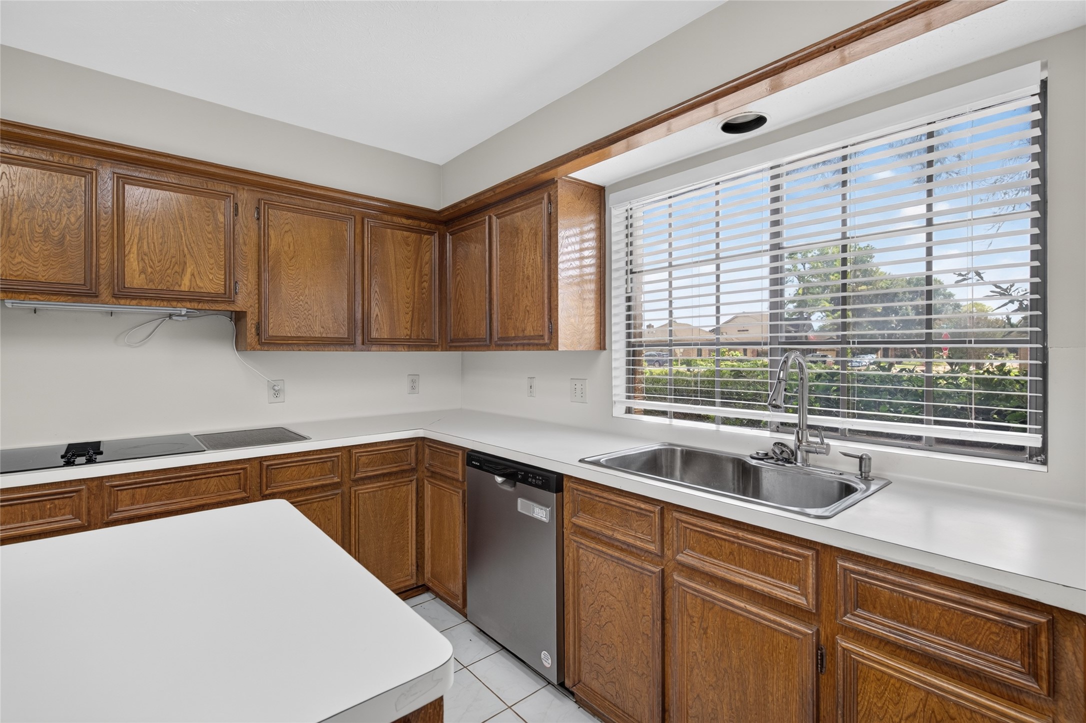 14702 Charlmont Drive Property Photo 25