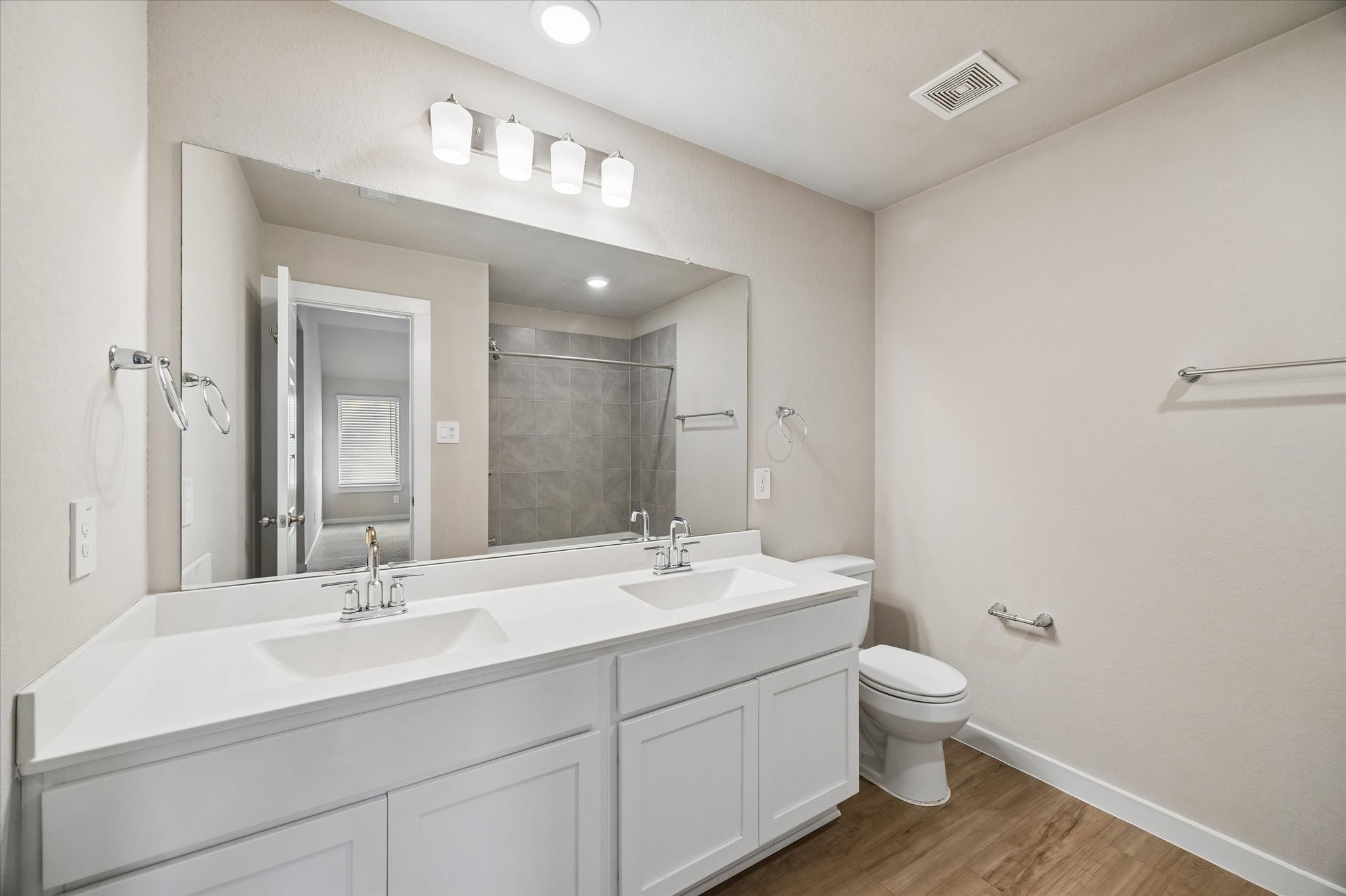 21759 Thicket Point Lane Property Photo 5