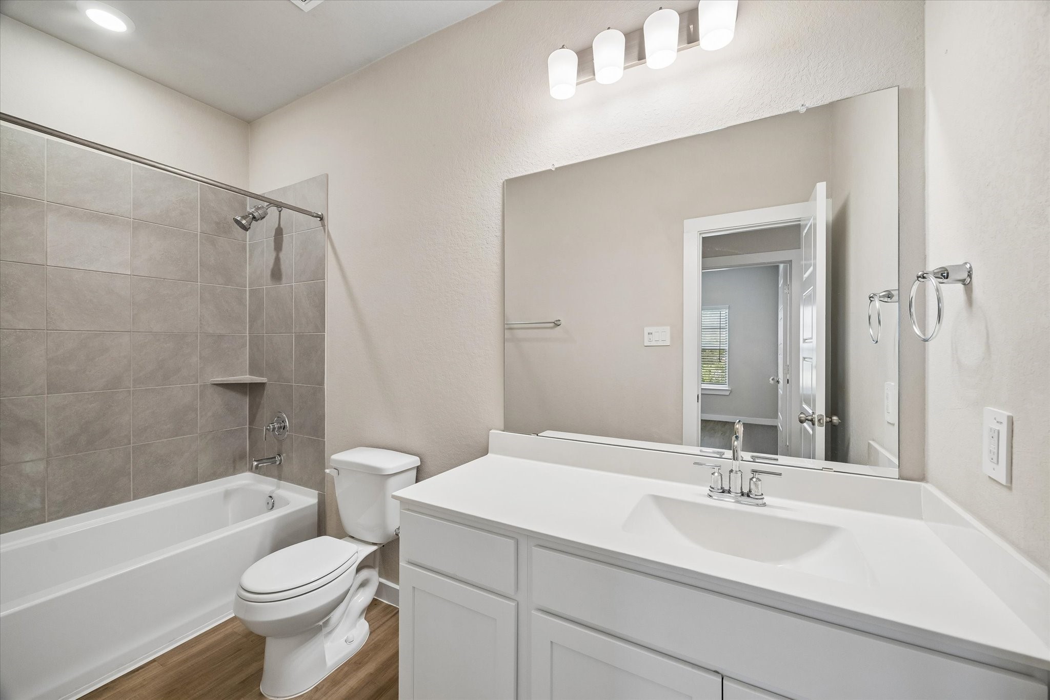 21759 Thicket Point Lane Property Photo 10