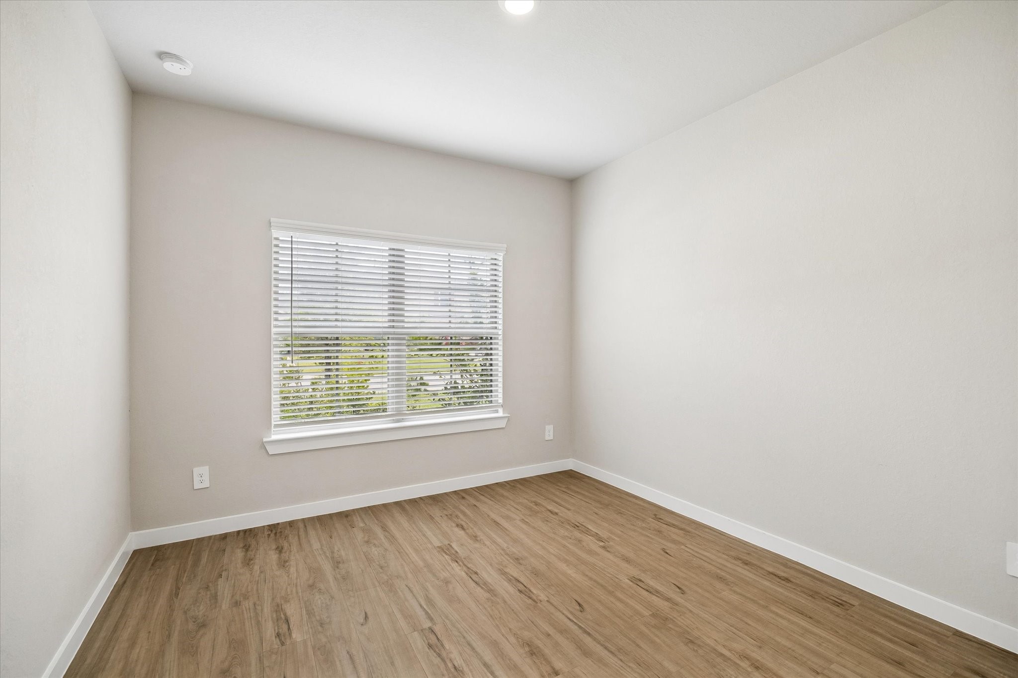 21759 Thicket Point Lane Property Photo 17