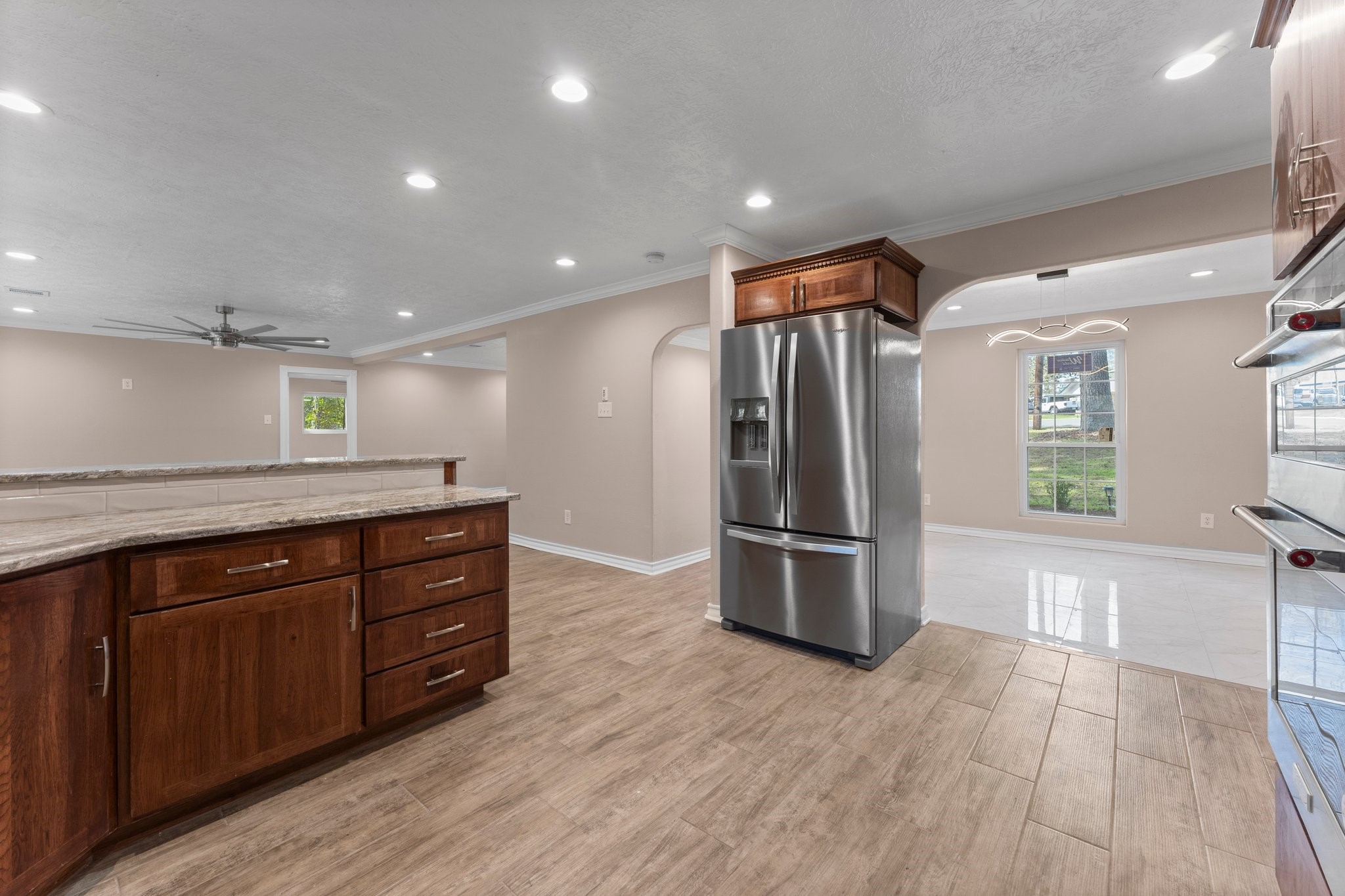 420 E Lake Drive Property Photo 10