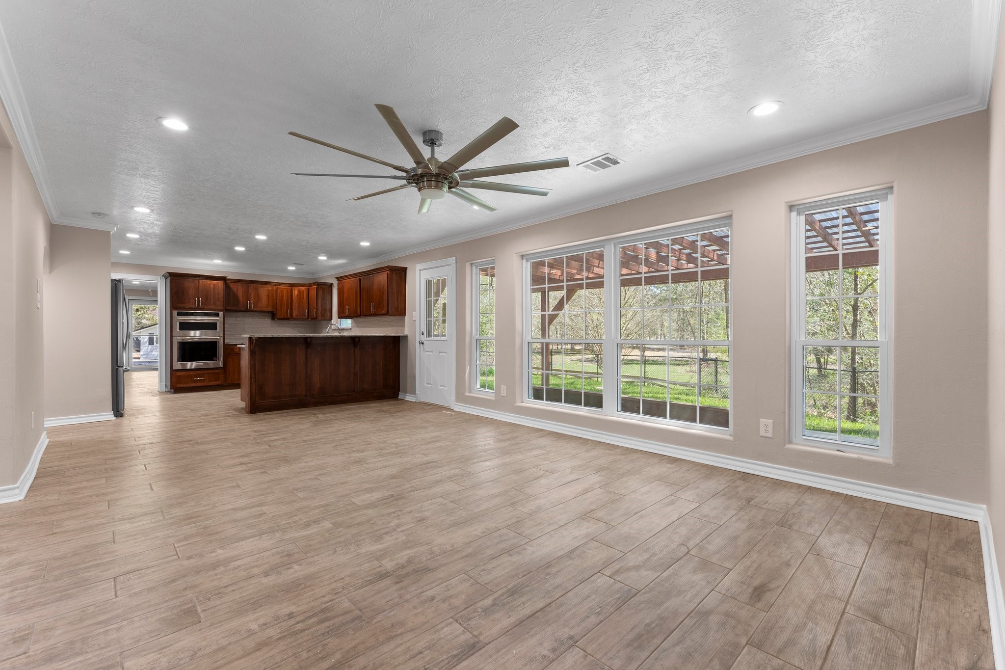 420 E Lake Drive Property Photo 12