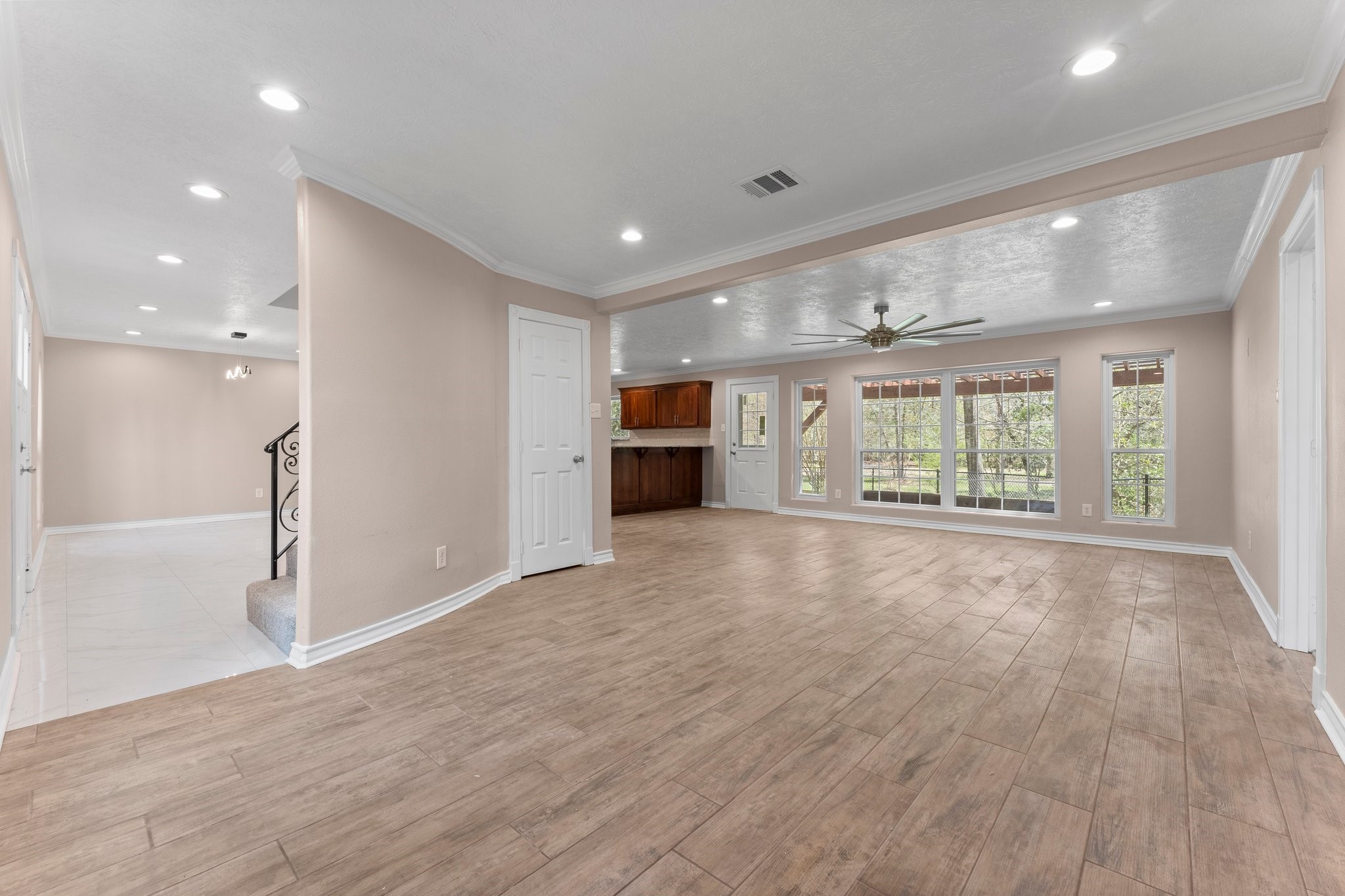 420 E Lake Drive Property Photo 15