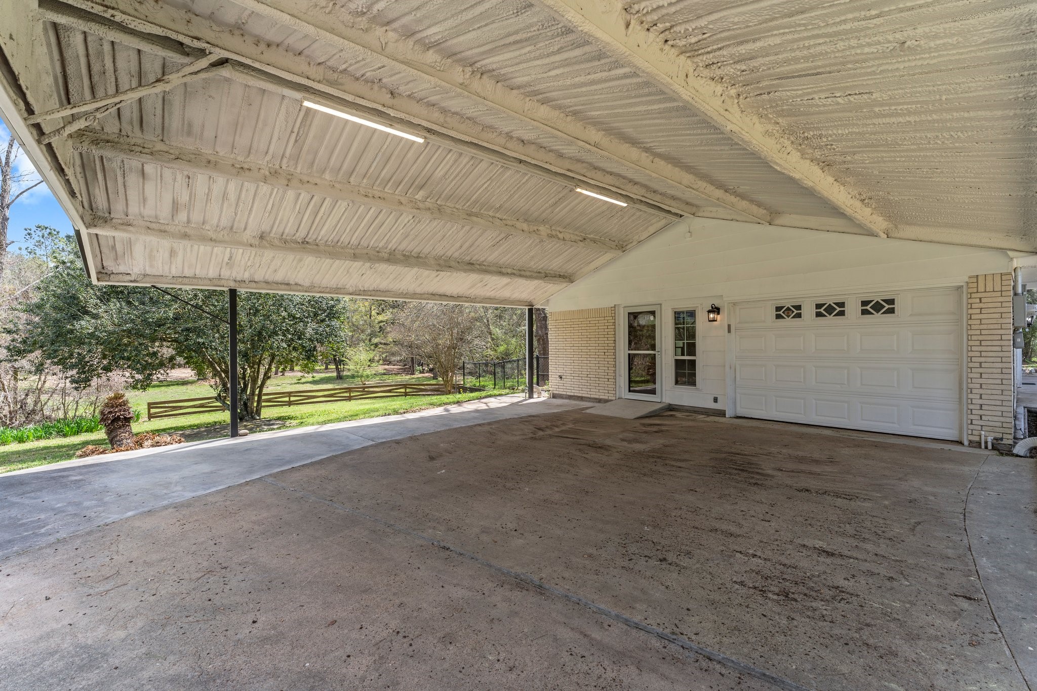 420 E Lake Drive Property Photo 32