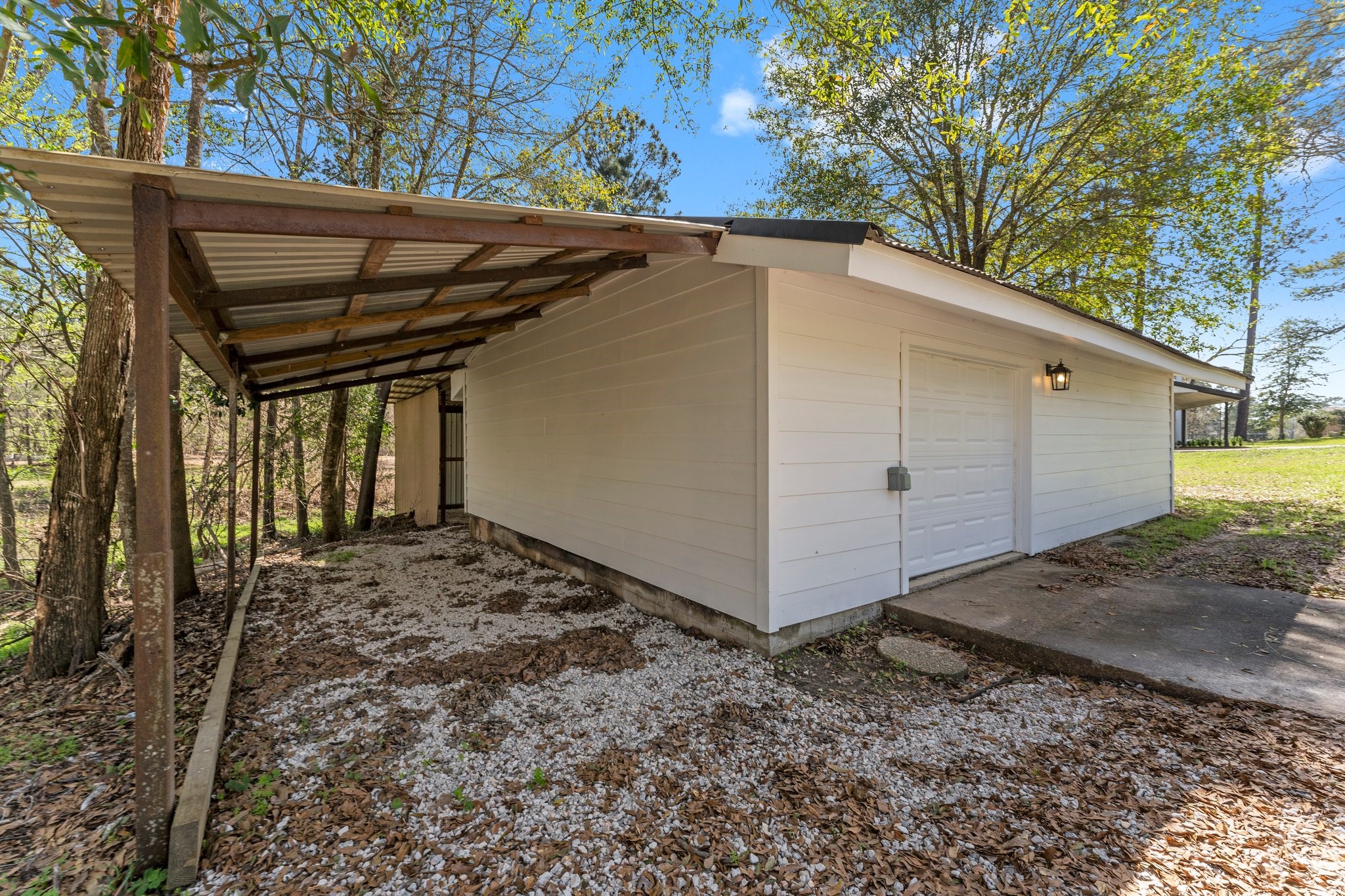 420 E Lake Drive Property Photo 34