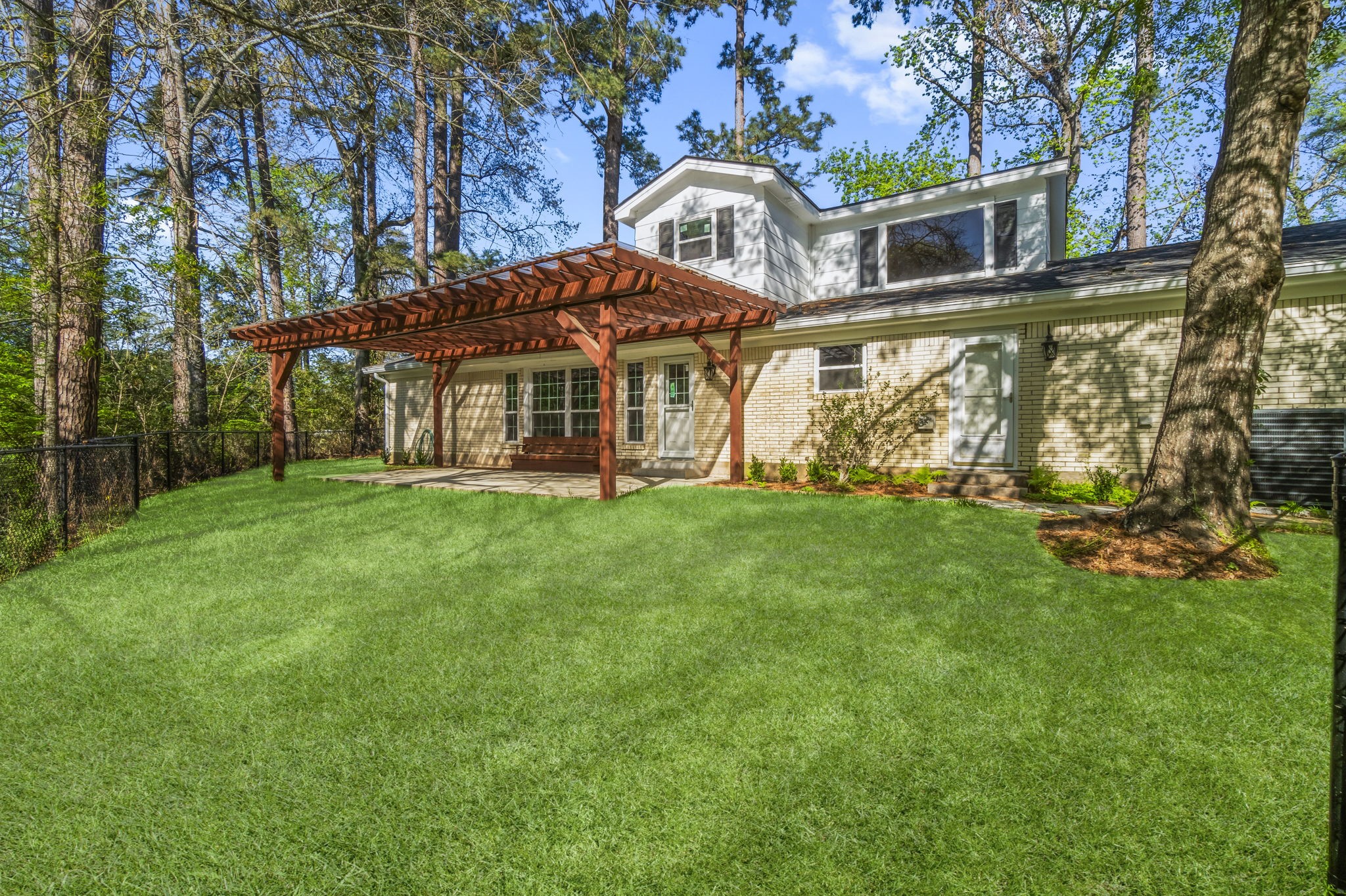 420 E Lake Drive Property Photo 41
